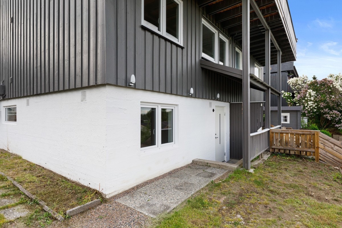 Inngang / Entrance Galleribilde