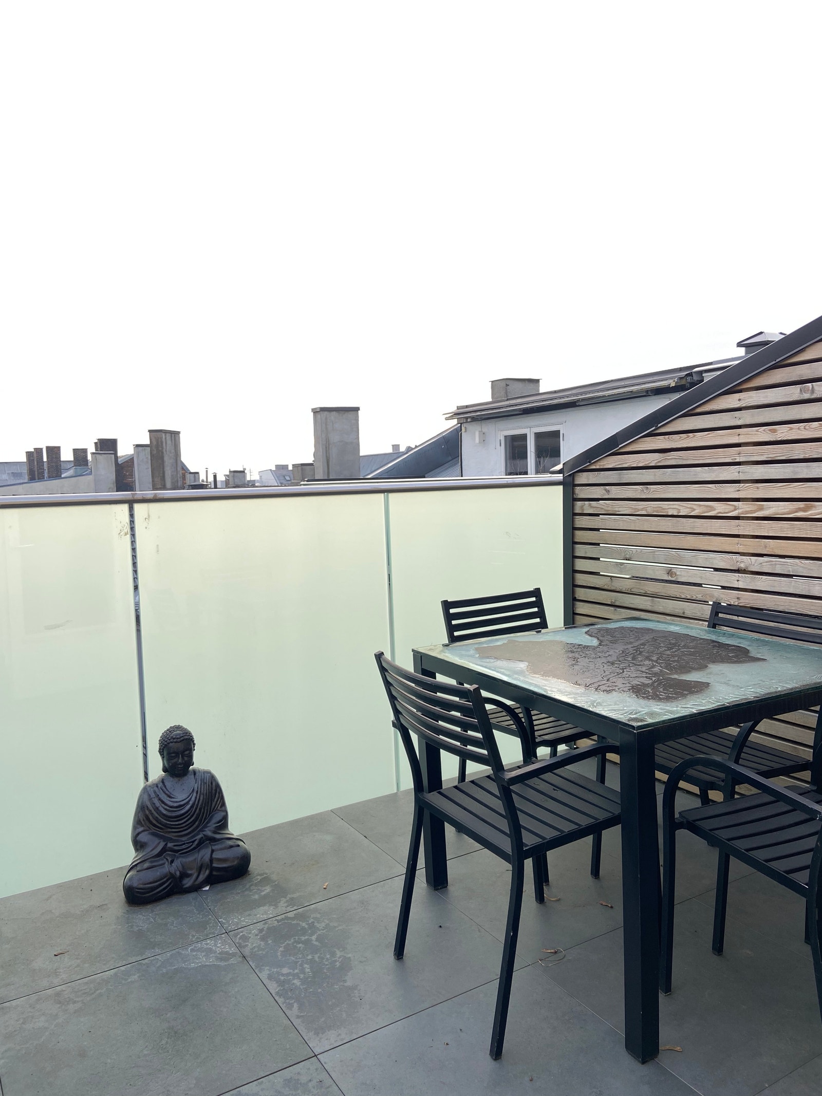 Stor privat sydvendt takterrasse. Galleribilde