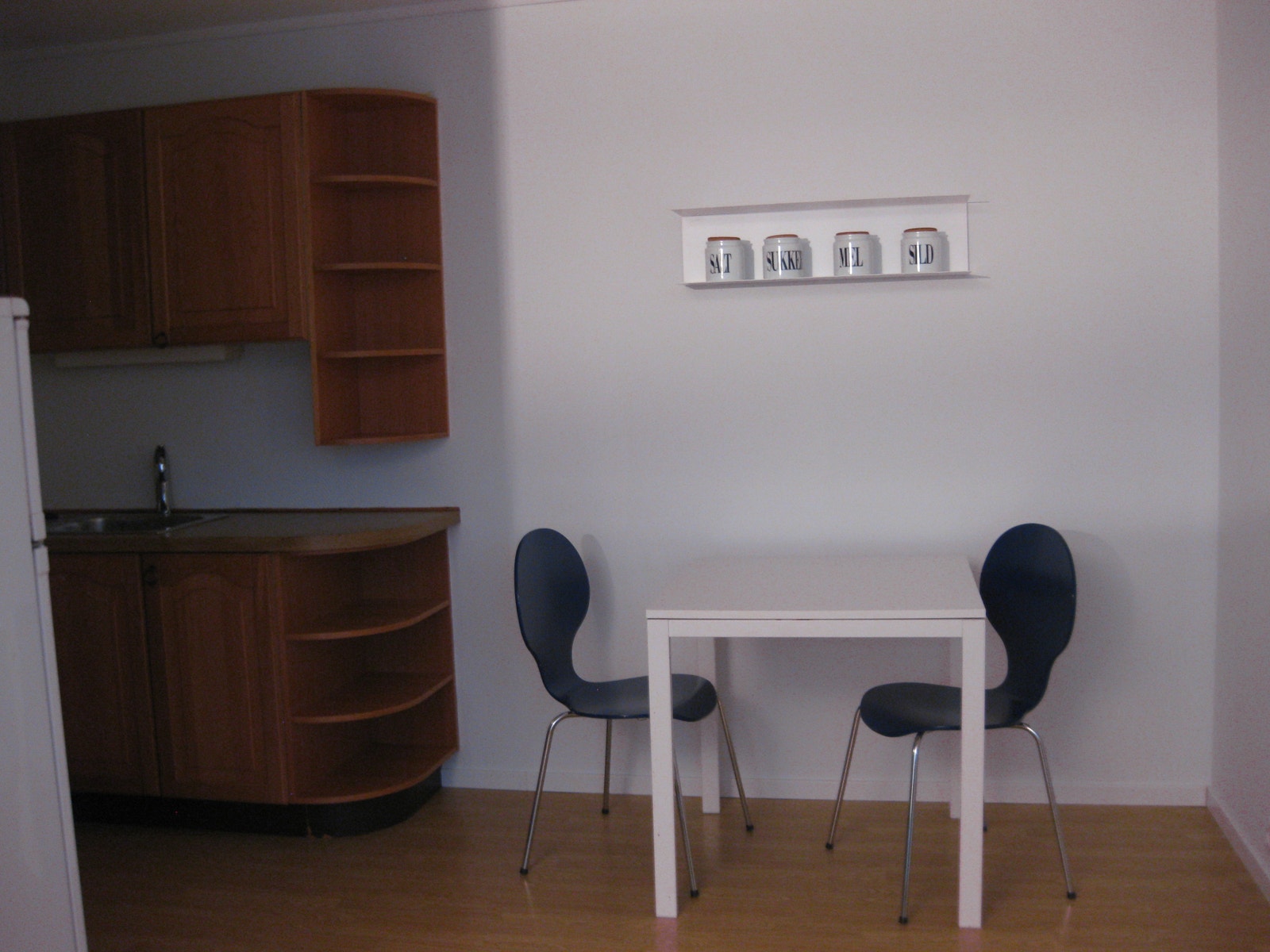 Kjøkken med spisekrok Galleribilde