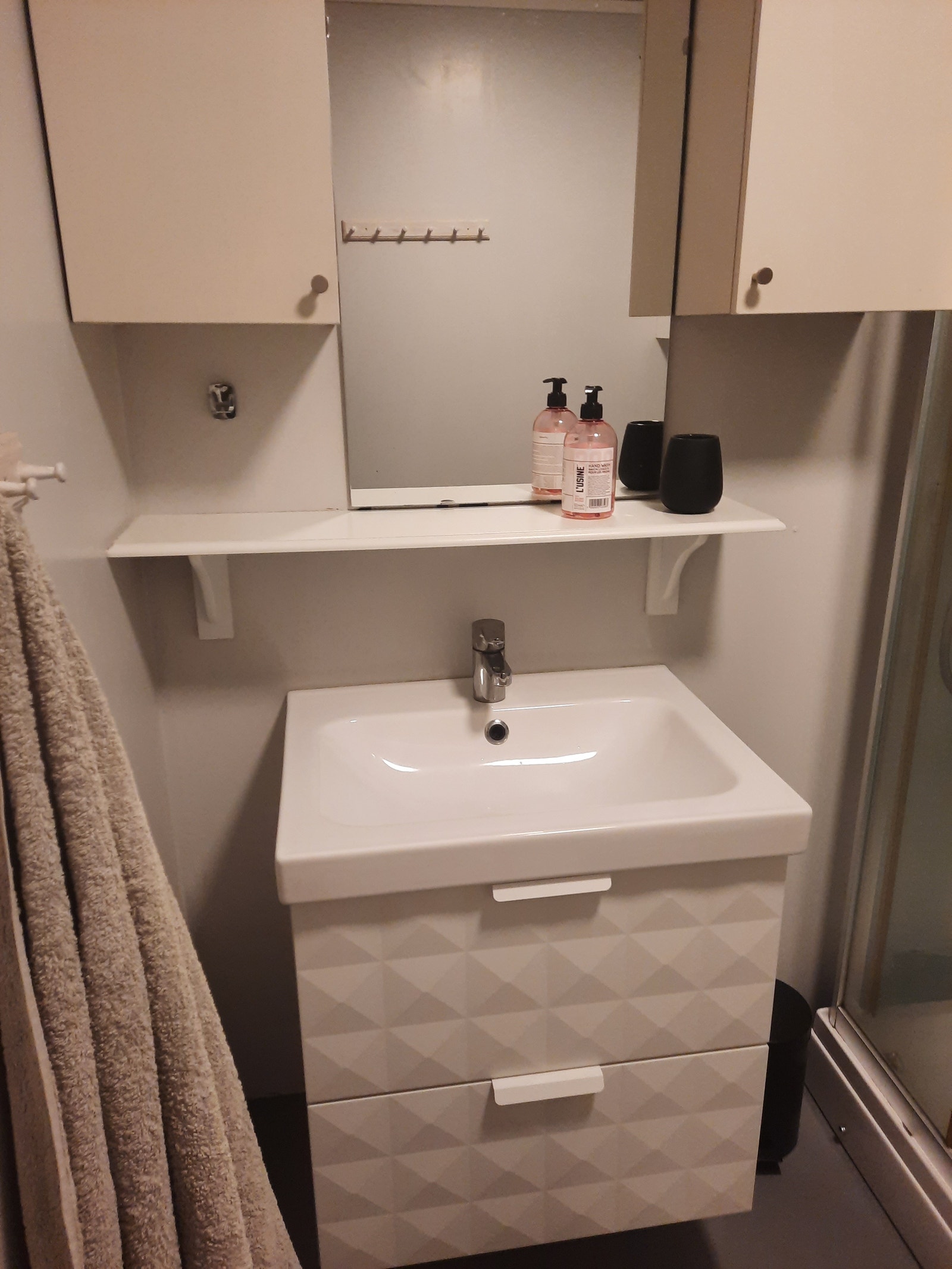 Bad med dusj. Galleribilde