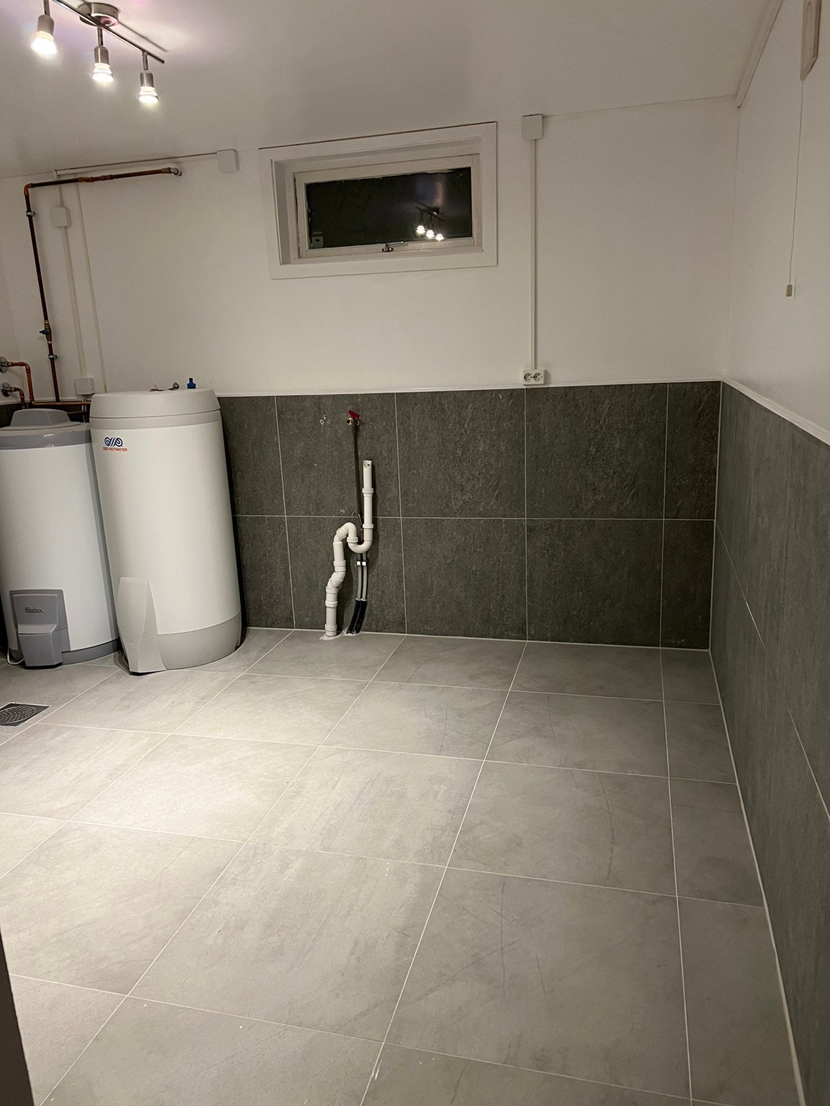 Vaskerom Galleribilde