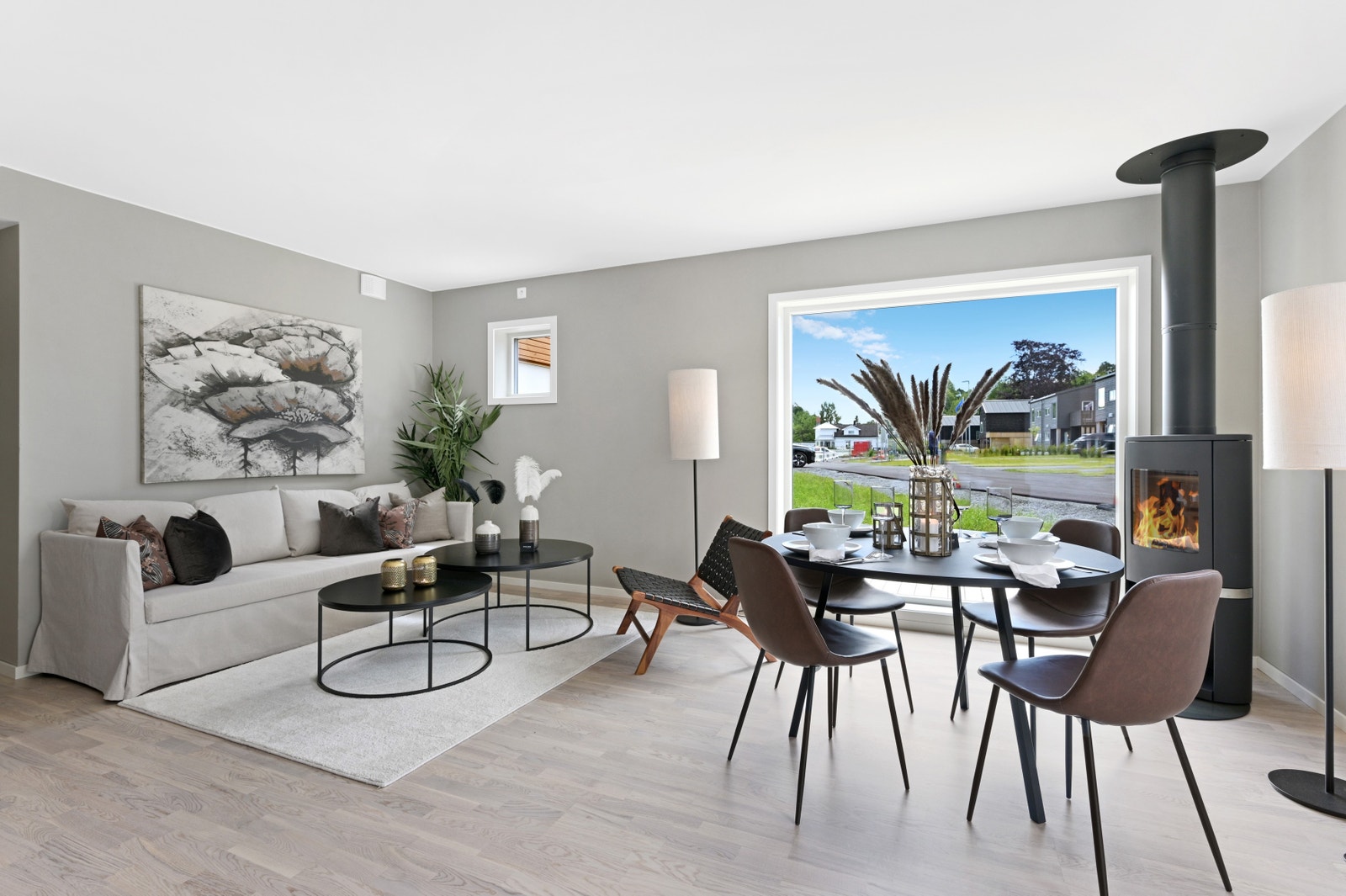 Bildet fra vår visningsleilighet i hus 14 som viser samme standard leveranse. Vedovn er tilvalg. Galleribilde