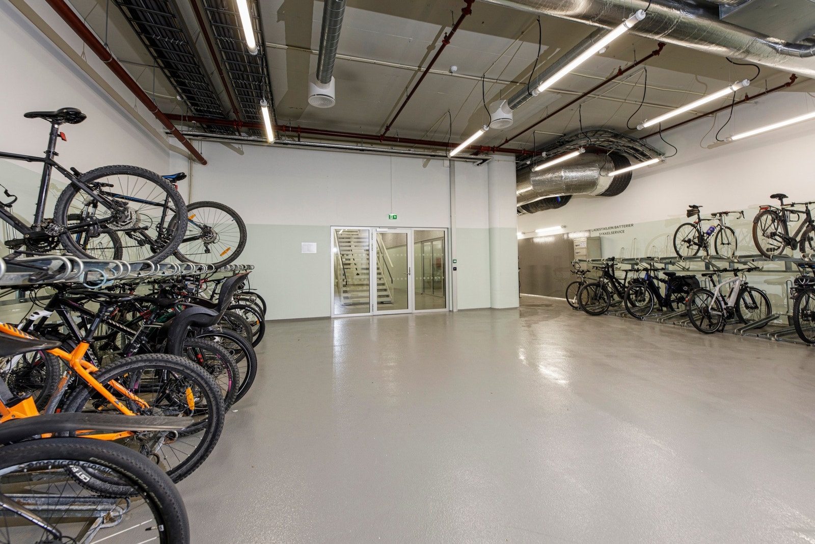 Sykkelparkering Galleribilde