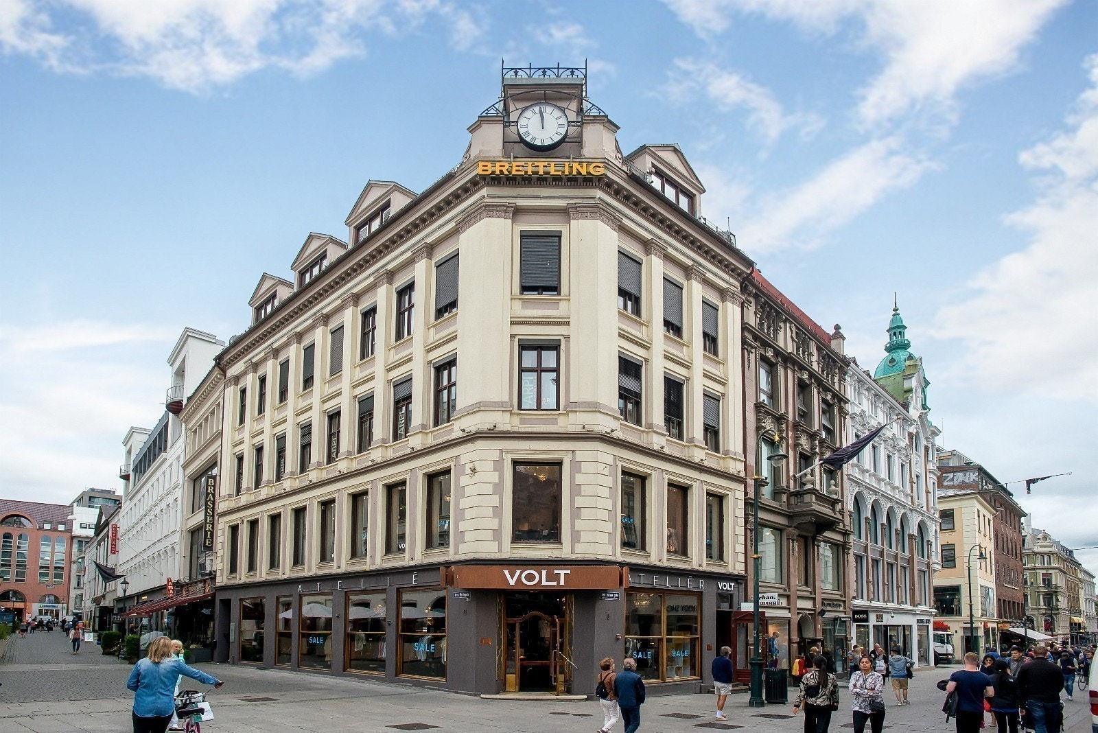 Eiendommen ligger flott til ut mot Karl Johans gate og Egertorget. Galleribilde