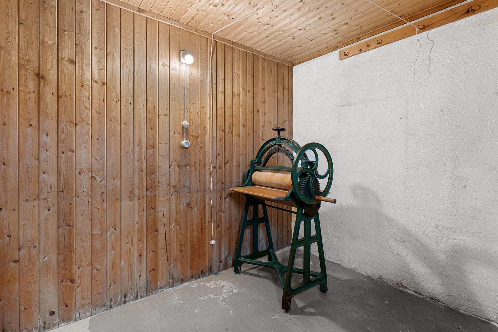 Bod i kjeller. Galleribilde