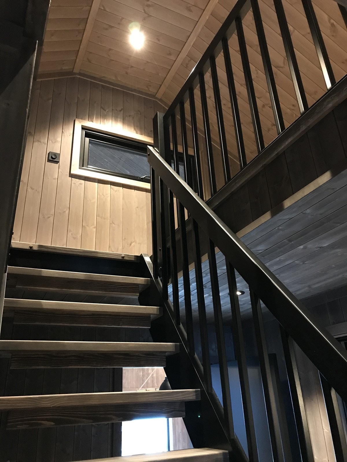 Bilder er tatt fra to ulike tilsvarende hytter som selger har bygget i nærområdet . Bildene kun ment som inspirasjon Galleribilde