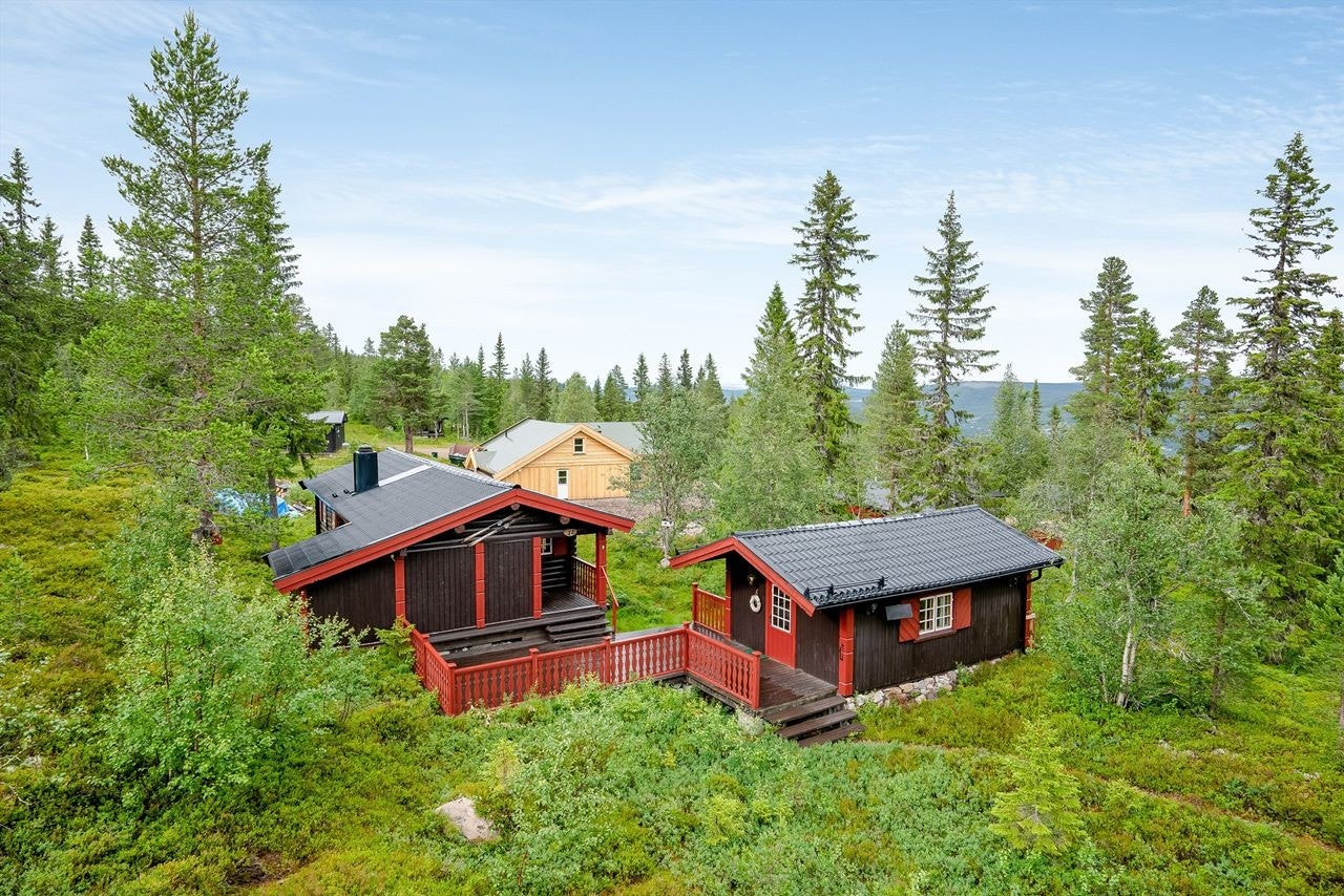 Hytta ligger i endeveien i et veletablert hytteområde på Trysilfjellets sørside Galleribilde