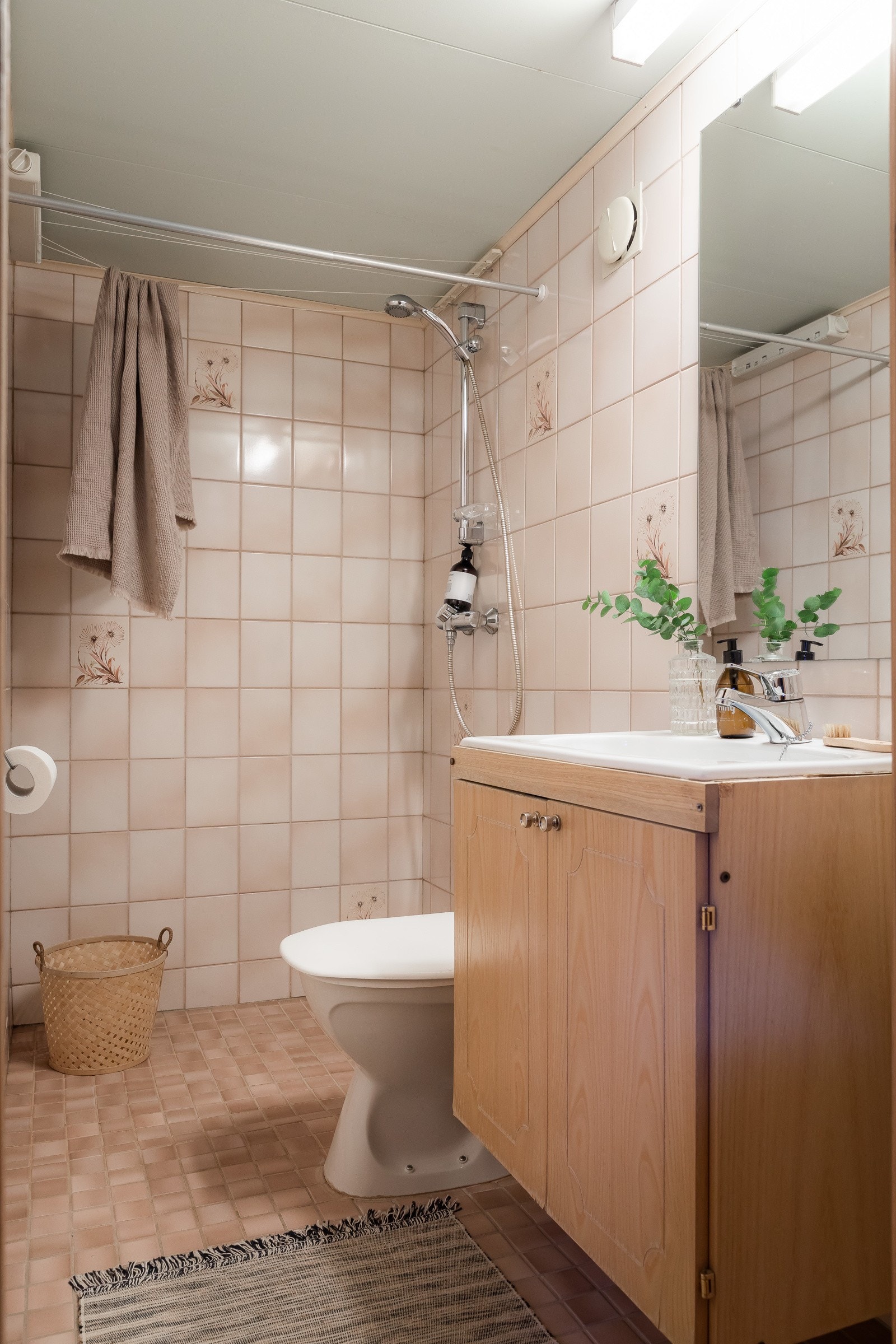 Bad i underetasjen fra ca 1984 Galleribilde