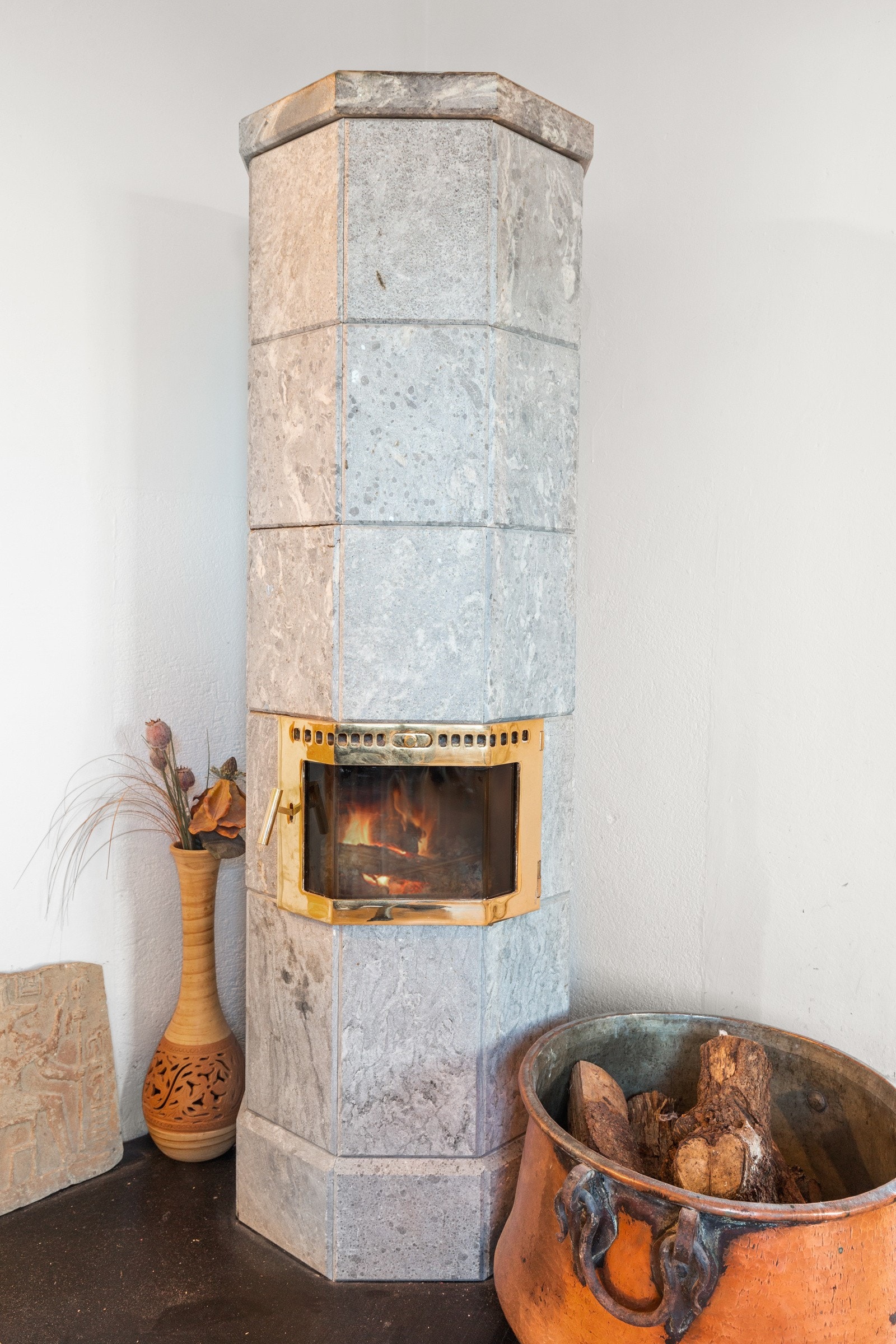 Nyere vedovn som varmet godt hele døgnet. Galleribilde