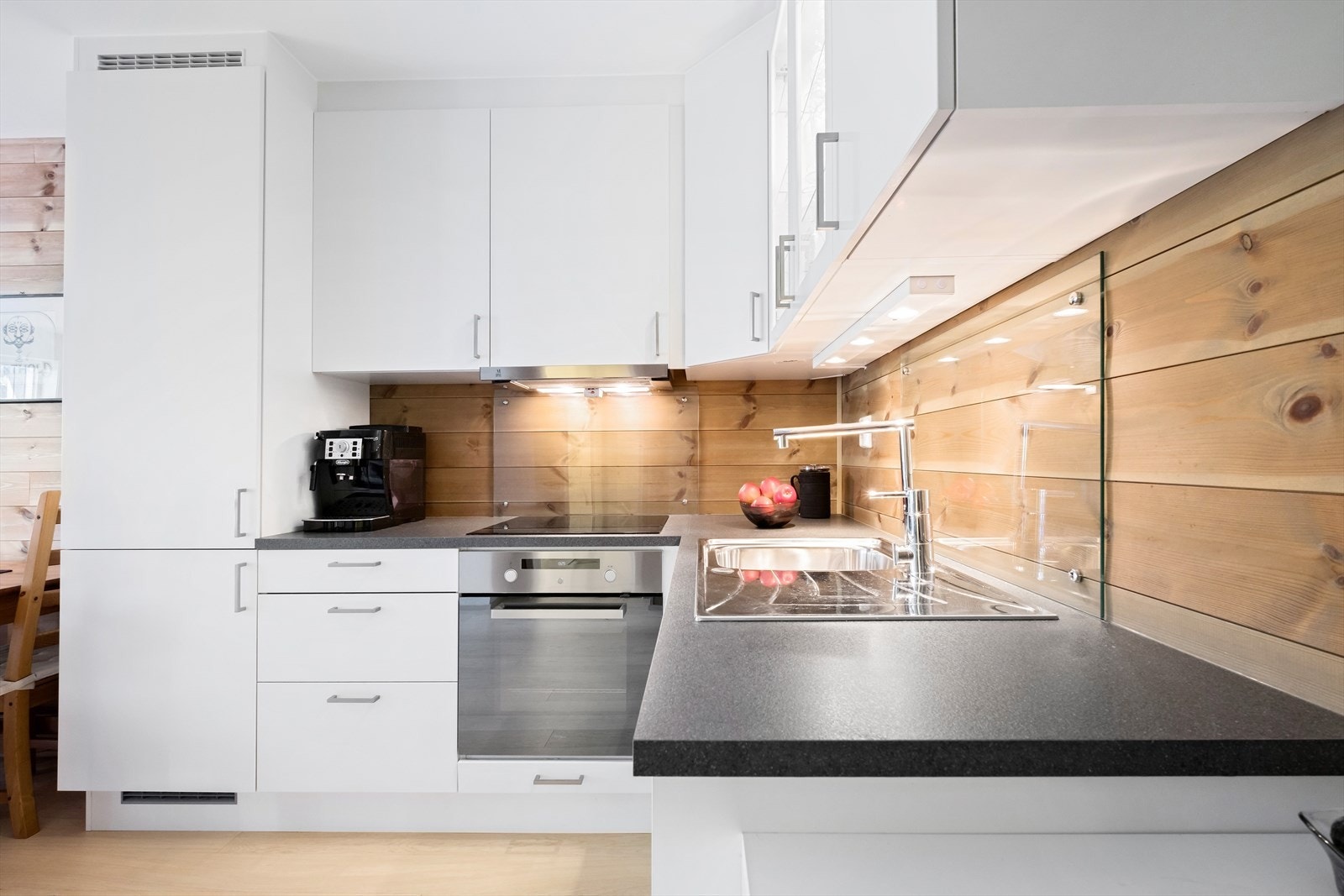 Her ligger alt til rette for å tilberede smakfulle måltider til familie og venner Galleribilde