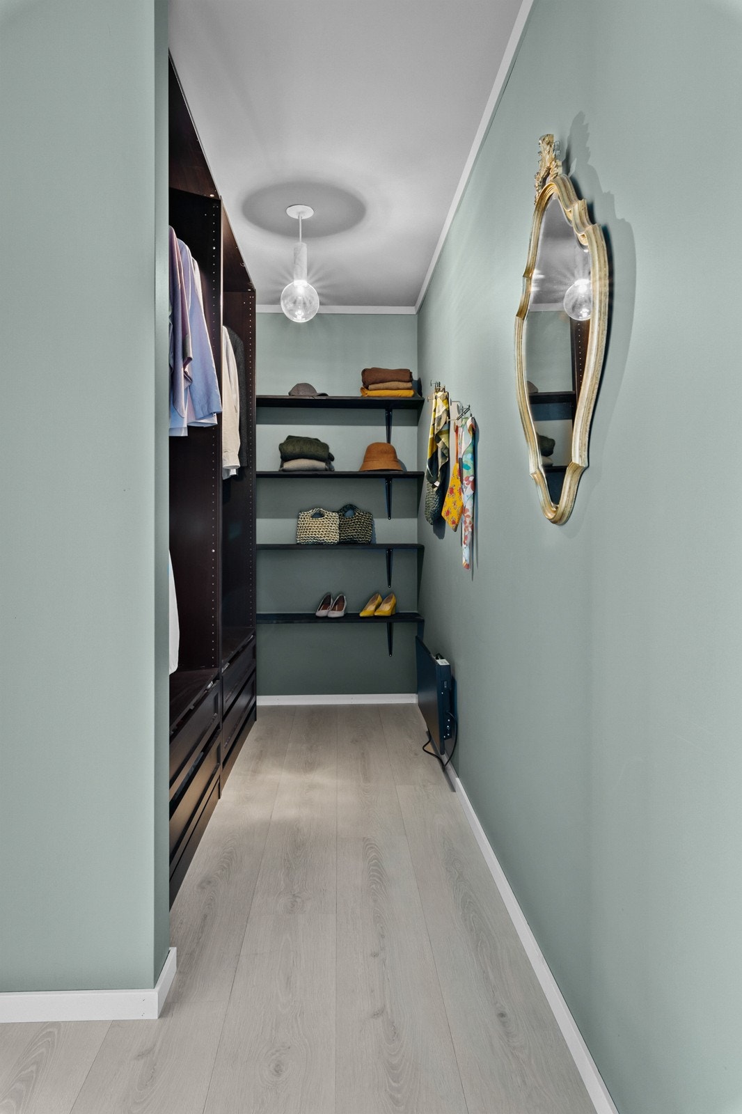 Soverommet har egen walk-in løsning Galleribilde