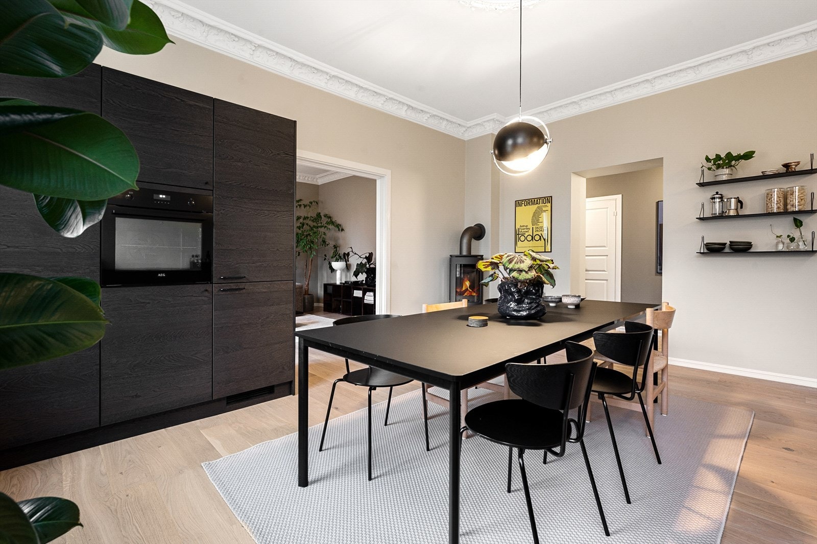 1-stavs parkett med varmefolie fra 2021. Galleribilde