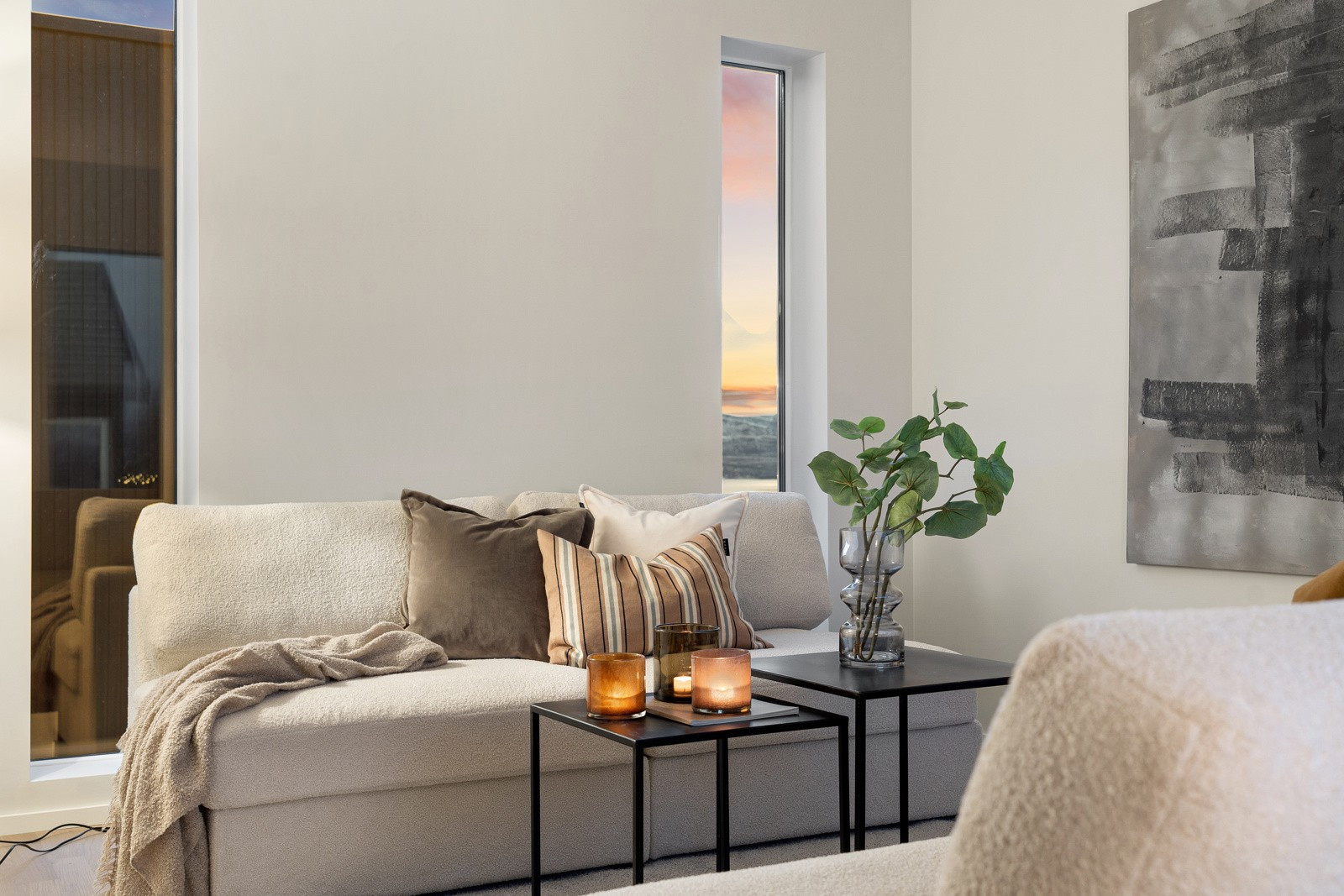 Delikate fargevalg og montert downlights