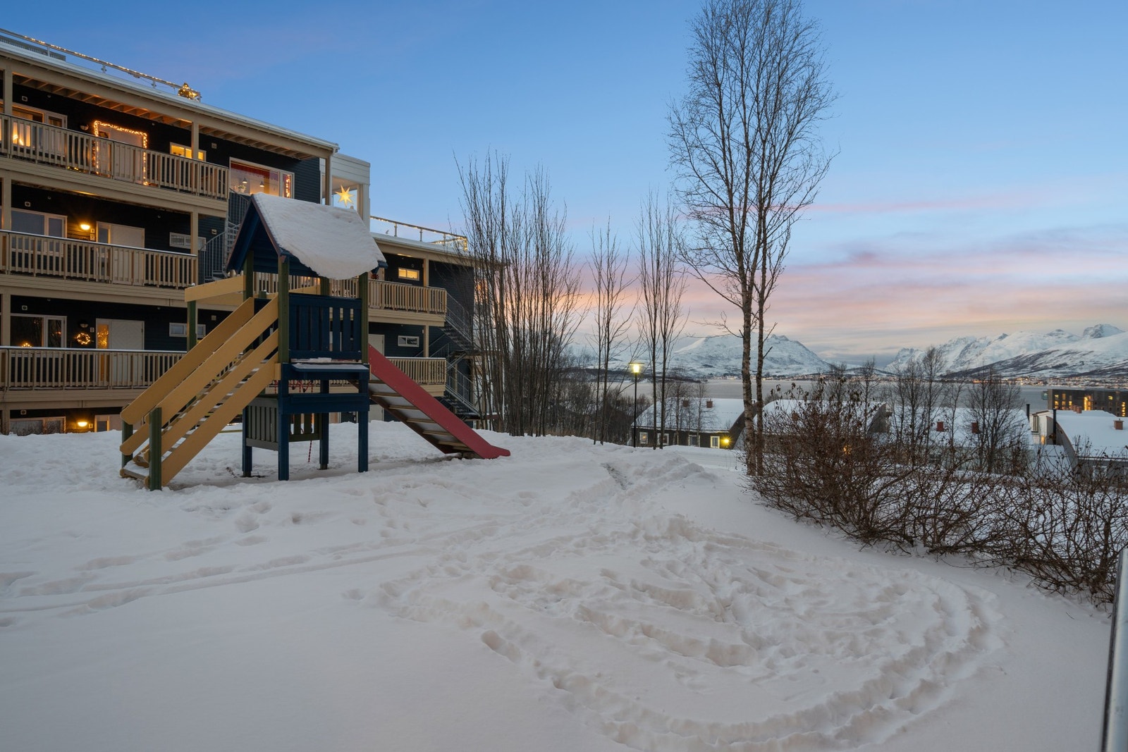 Lekeutstyr for barn/barnebarn Galleribilde