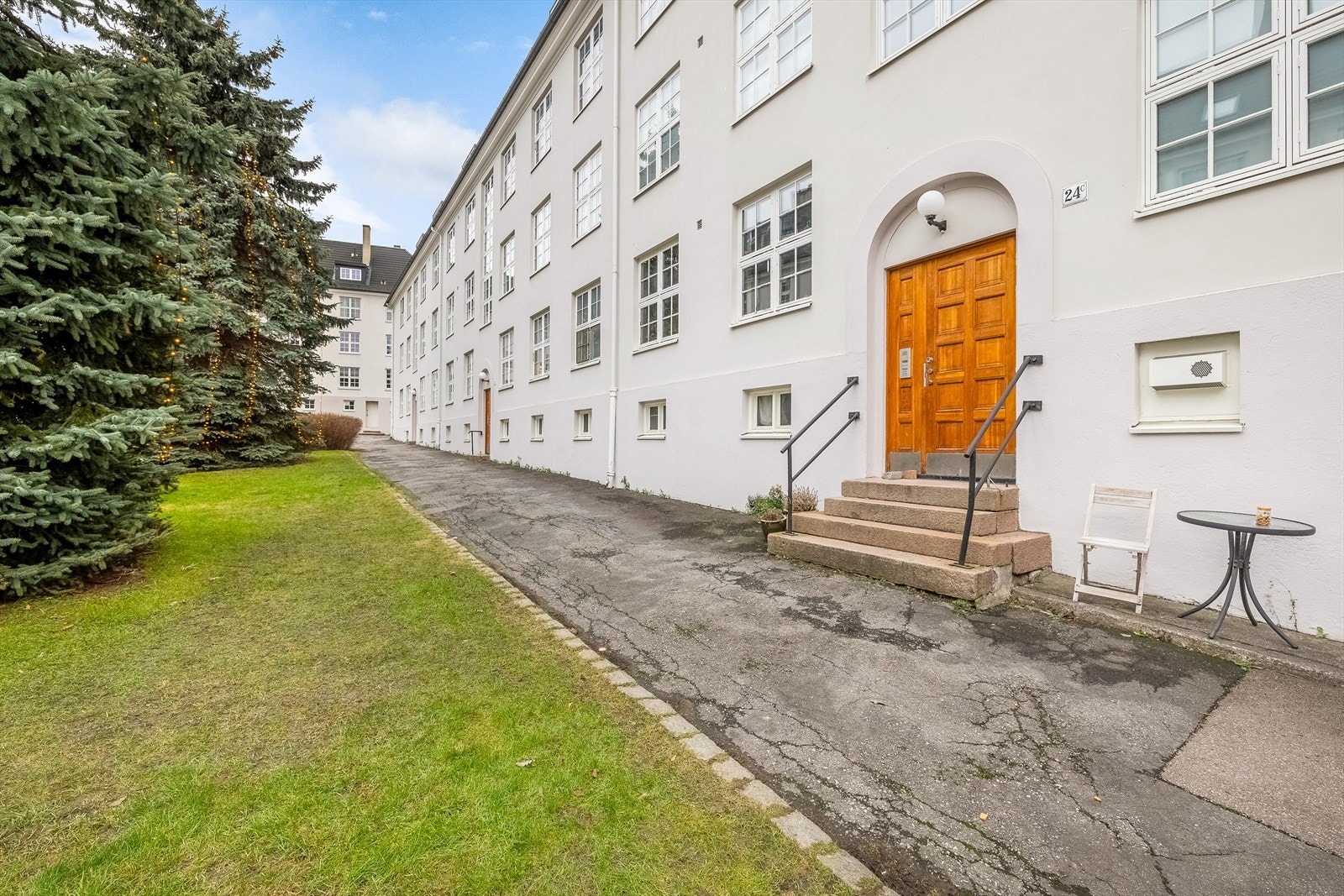 - Inngangsparti - Galleribilde