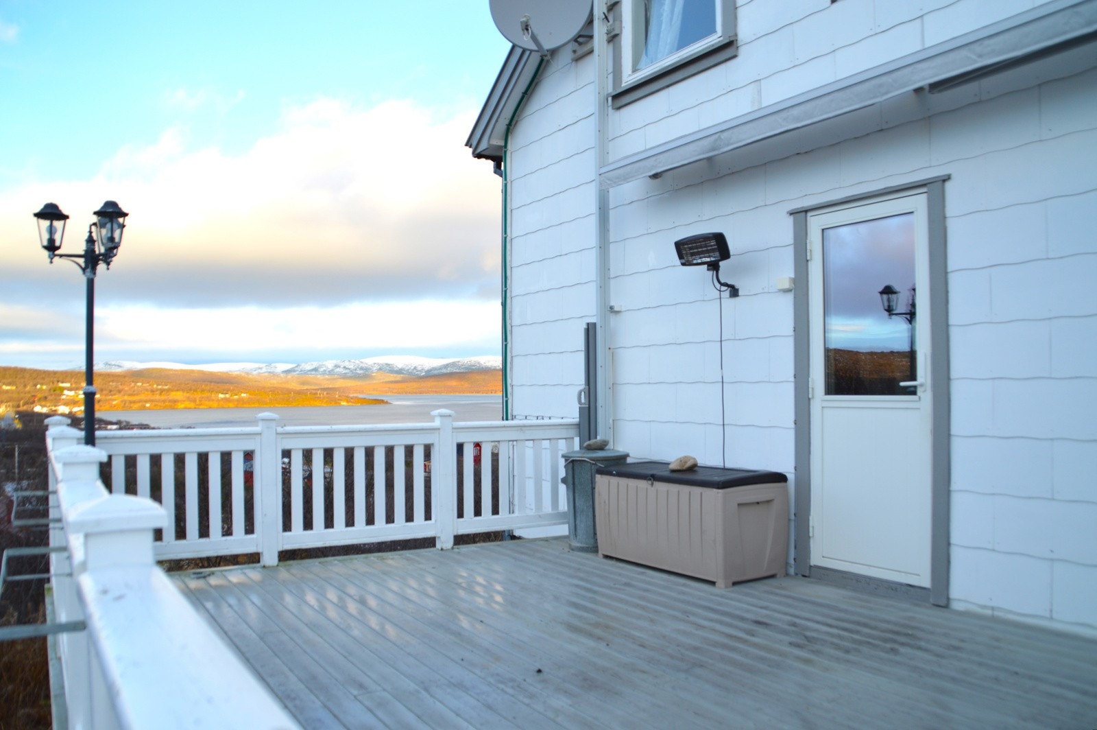 Veranda med utgang fra stuen Galleribilde