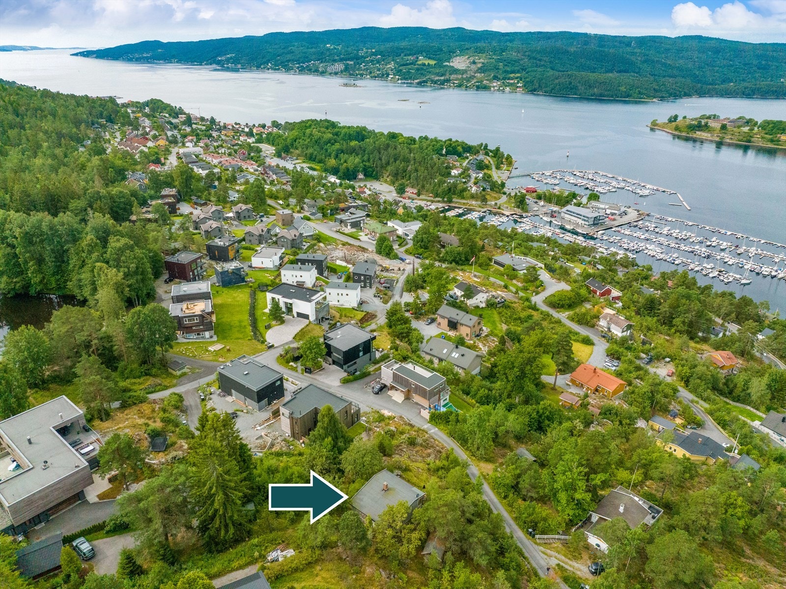 Drone av området - Denne tomten er regulert til boligformål og er den siste boligtomten før det er fritidsboliger mot nord Galleribilde