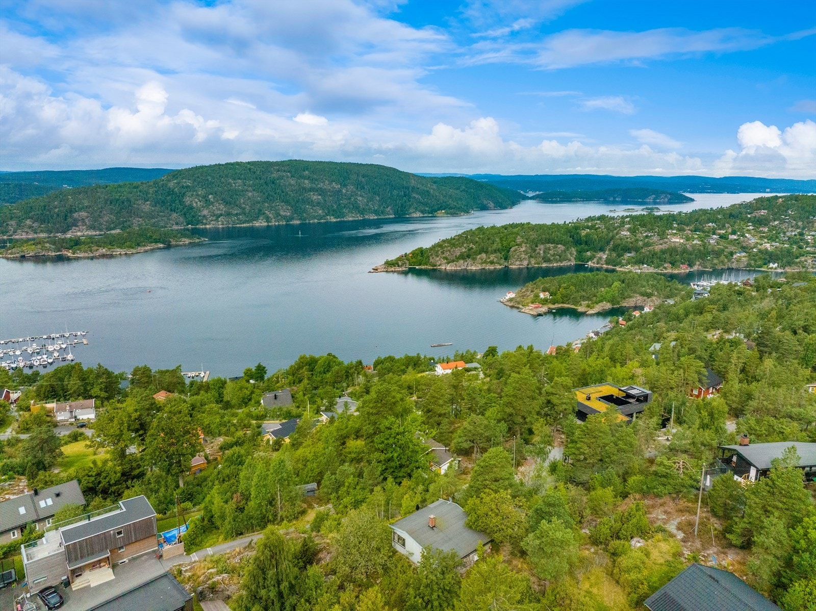 Meget flott utsikt beliggende på et høydedrag Galleribilde