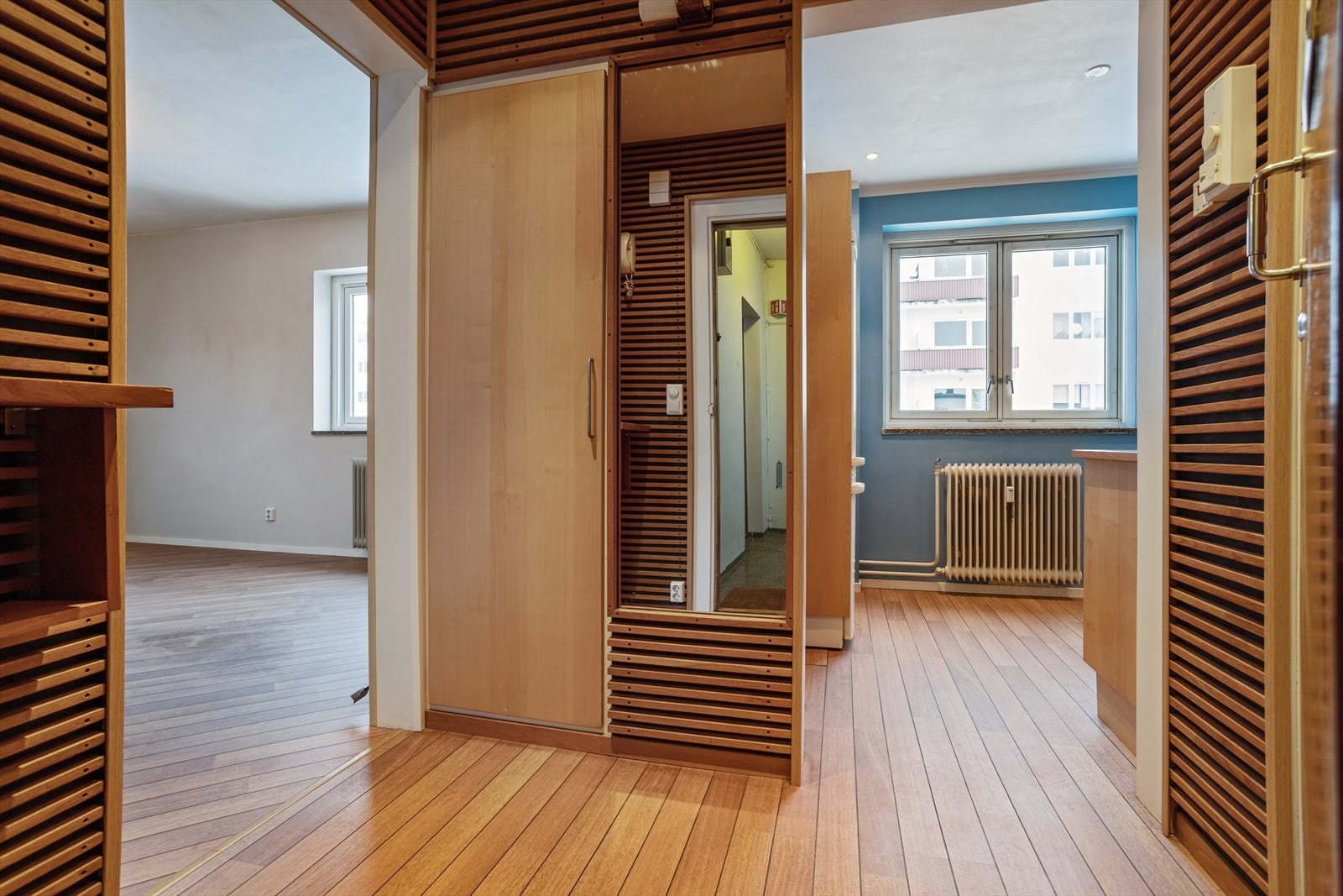 Selv om denne leiligheten trenger litt oppussing har den mange kule detaljer og gode kvaliteter. Galleribilde