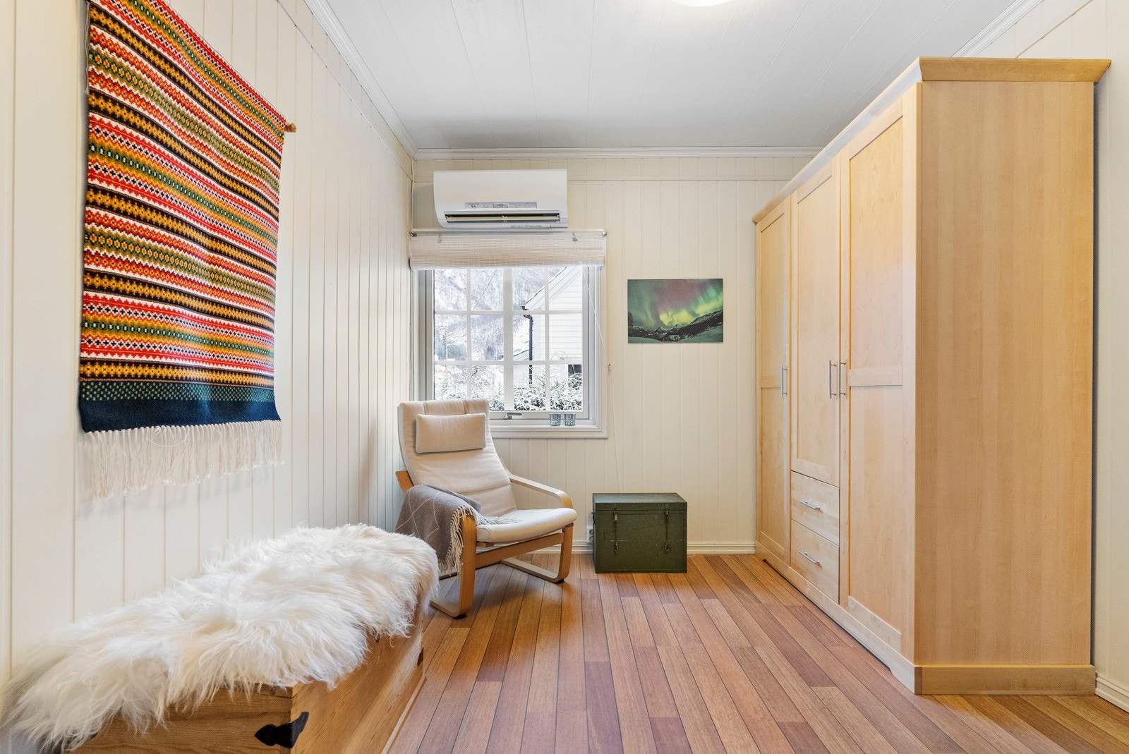 Mellomgang / kontor Galleribilde