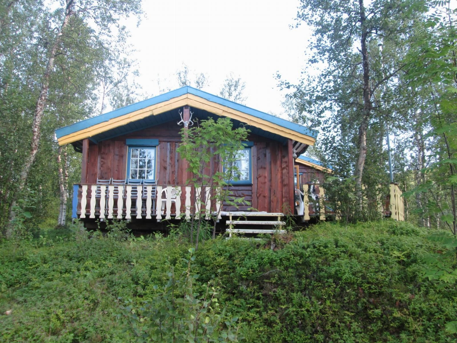 Privat bilde av hytta på sommerstid