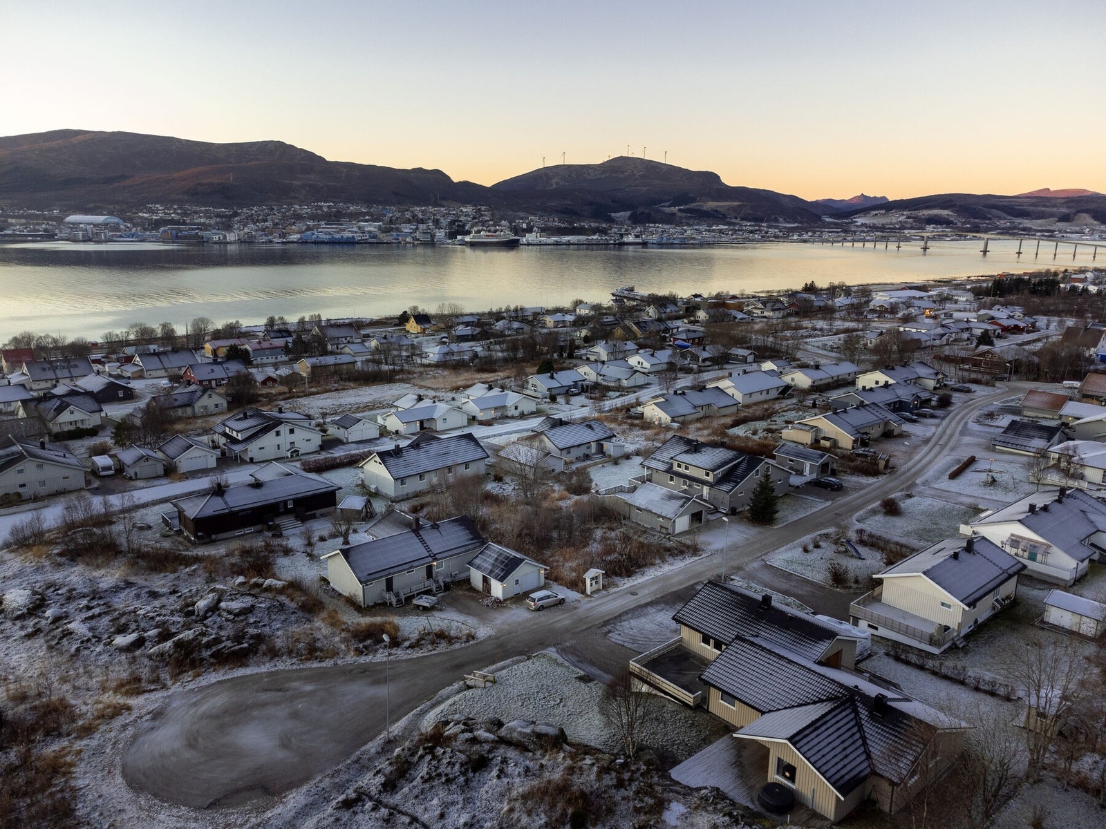 Korte avstander til skole, barnehage og nærbutikk Galleribilde