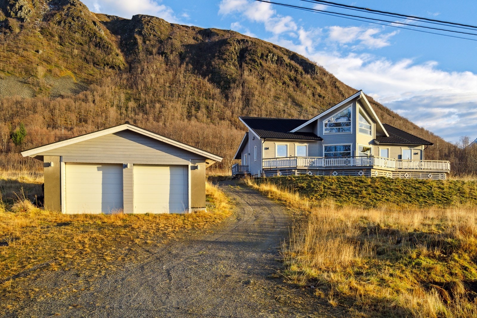 Velkommen til Kågsundveien 957 - Presentert av DnB Eiendom Ved Ola Sollied Halvorsen Galleribilde