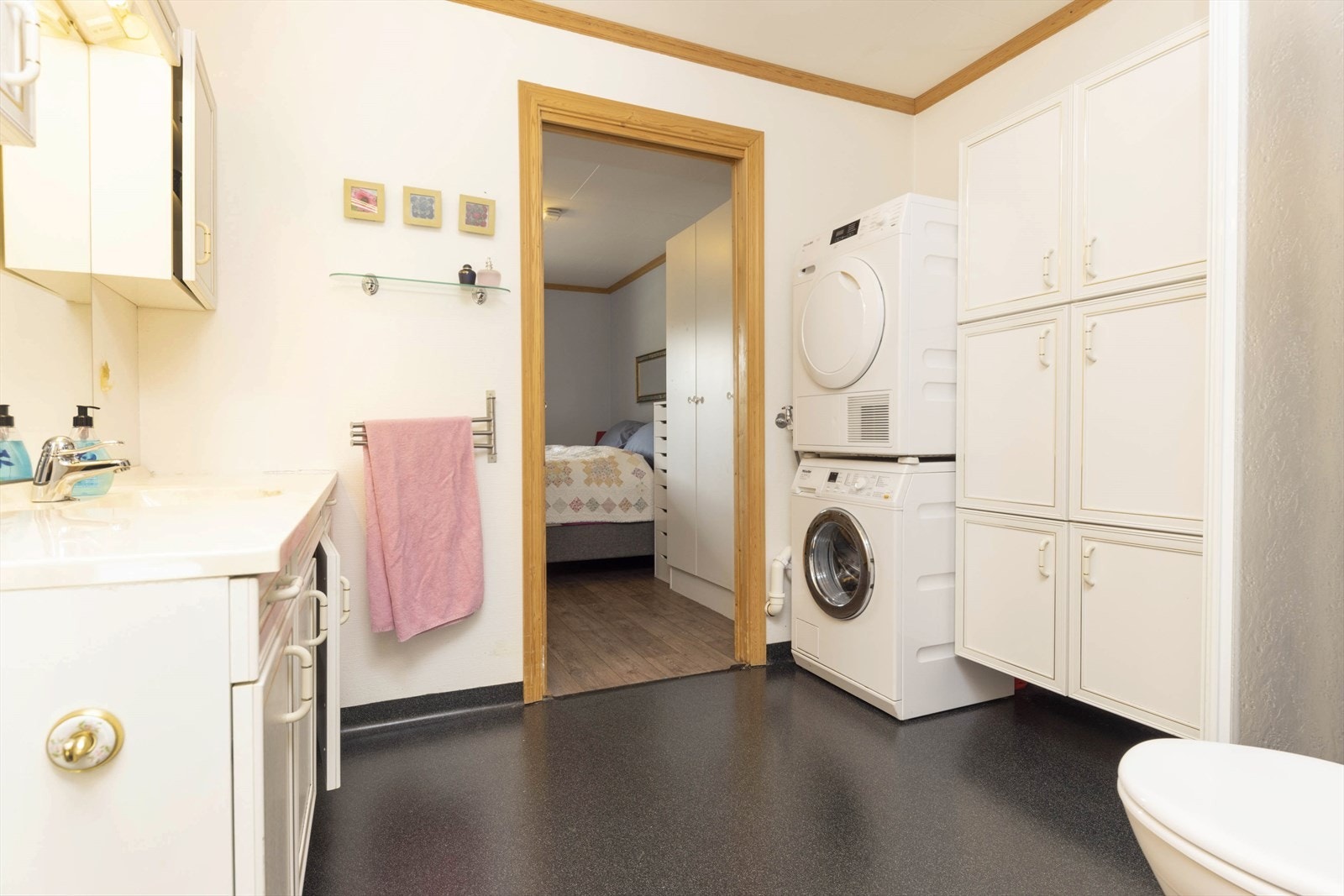 Bad/vaskerom Galleribilde