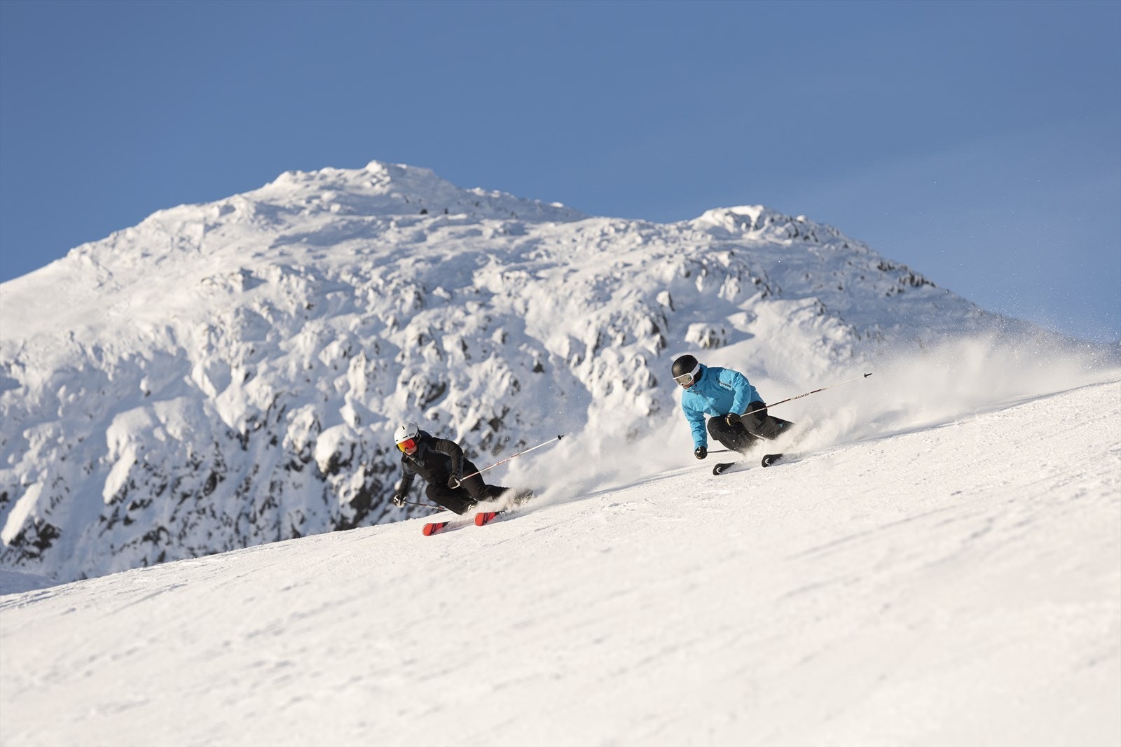 Nyt cordfløyel til frokost, etterfulgt av brunsj på hytta. Foto Kalle Hägglund. Galleribilde