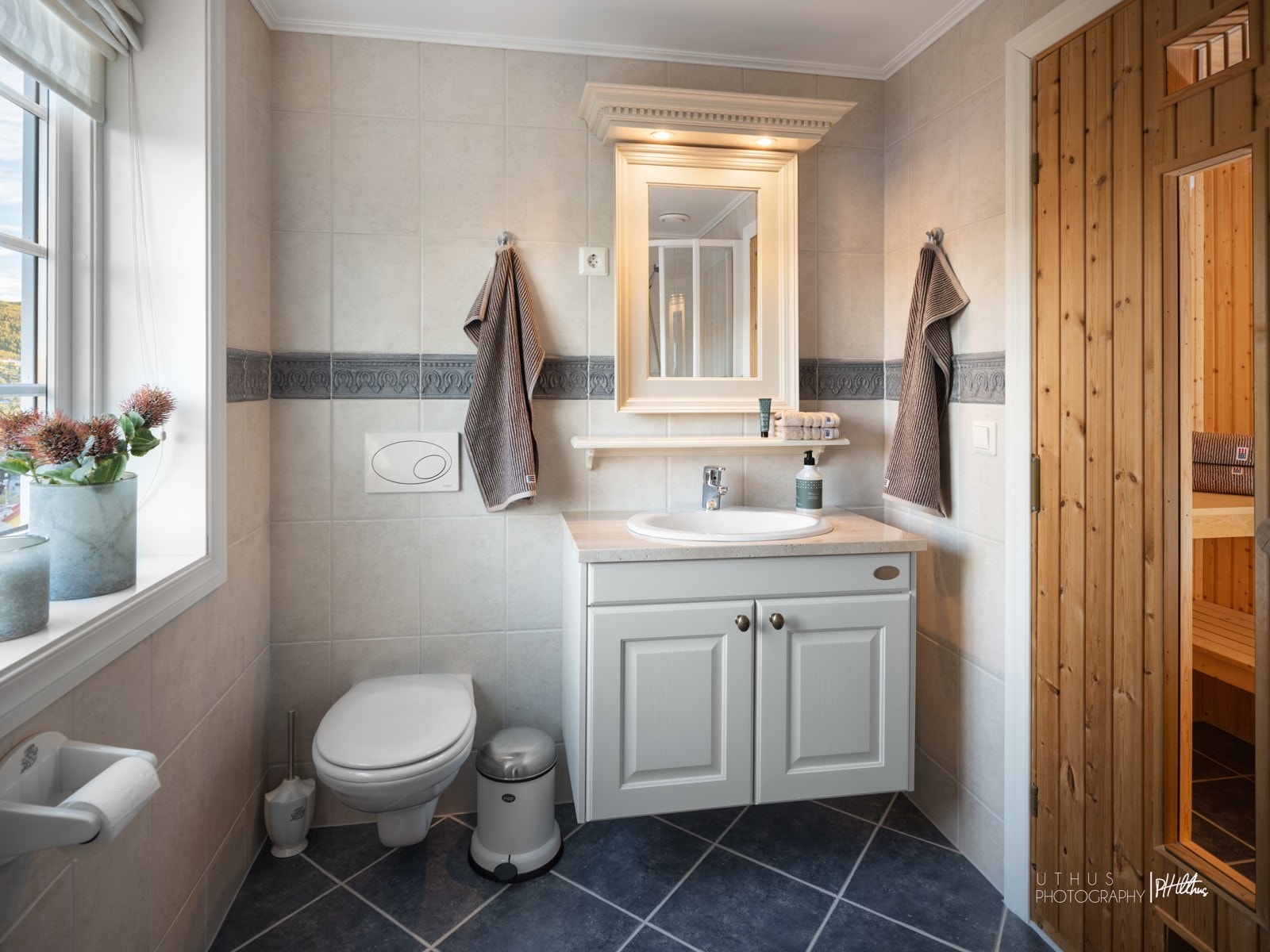 Privat bad tilknyttet soverom 1 Galleribilde