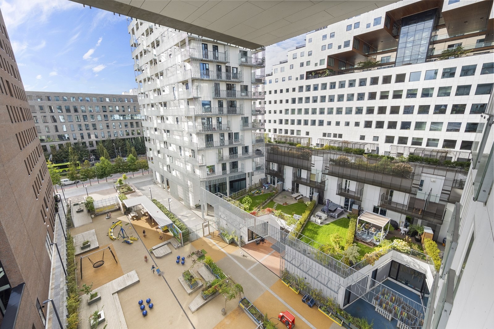 Nyt spennende utsikt fra middagsbordet! Galleribilde