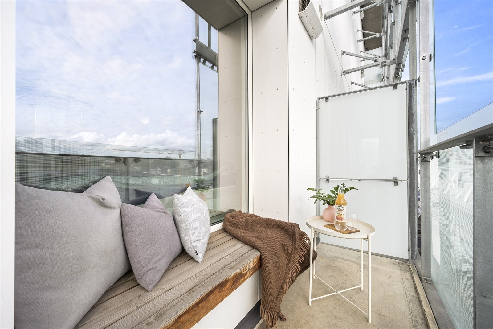 Her kan du nyte late sommerdager Galleribilde