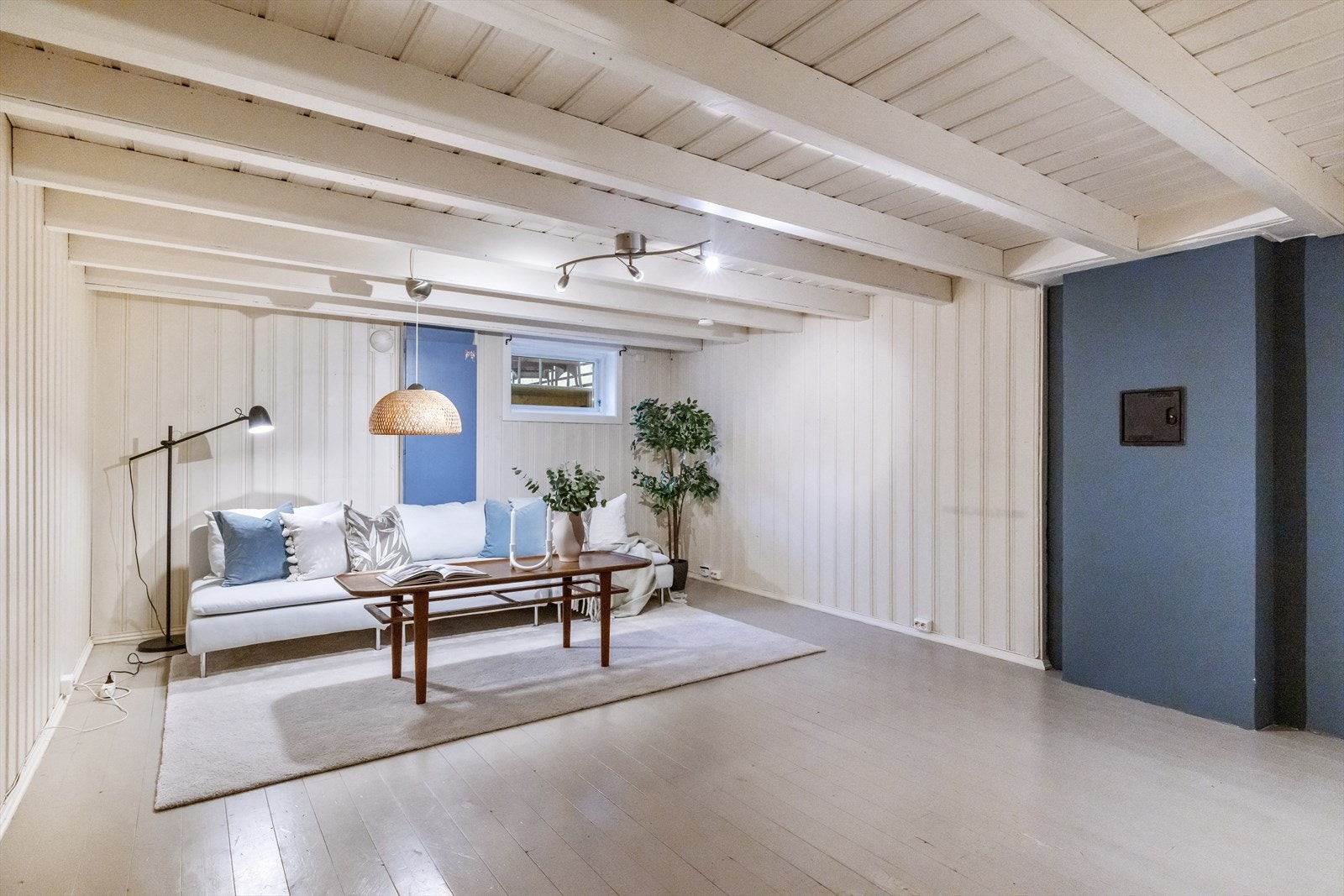 Kjellerstuen er også av god størrelse, med mange innredningsmuligheter! Galleribilde