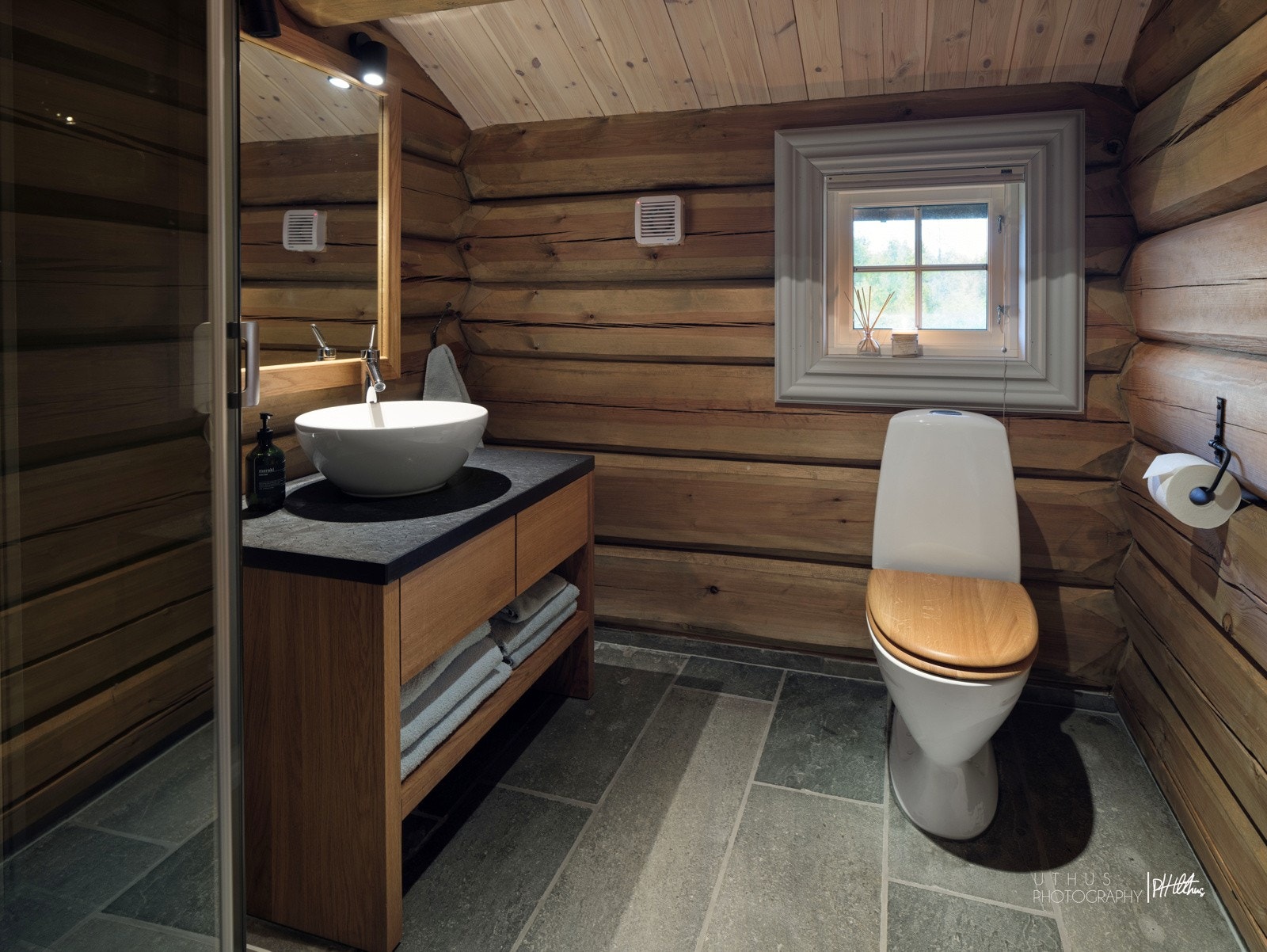 Bad i andre etasje Galleribilde