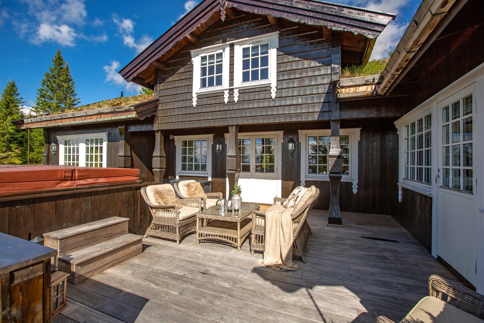 Jacuzzi kan nytes sommer som vinter Galleribilde