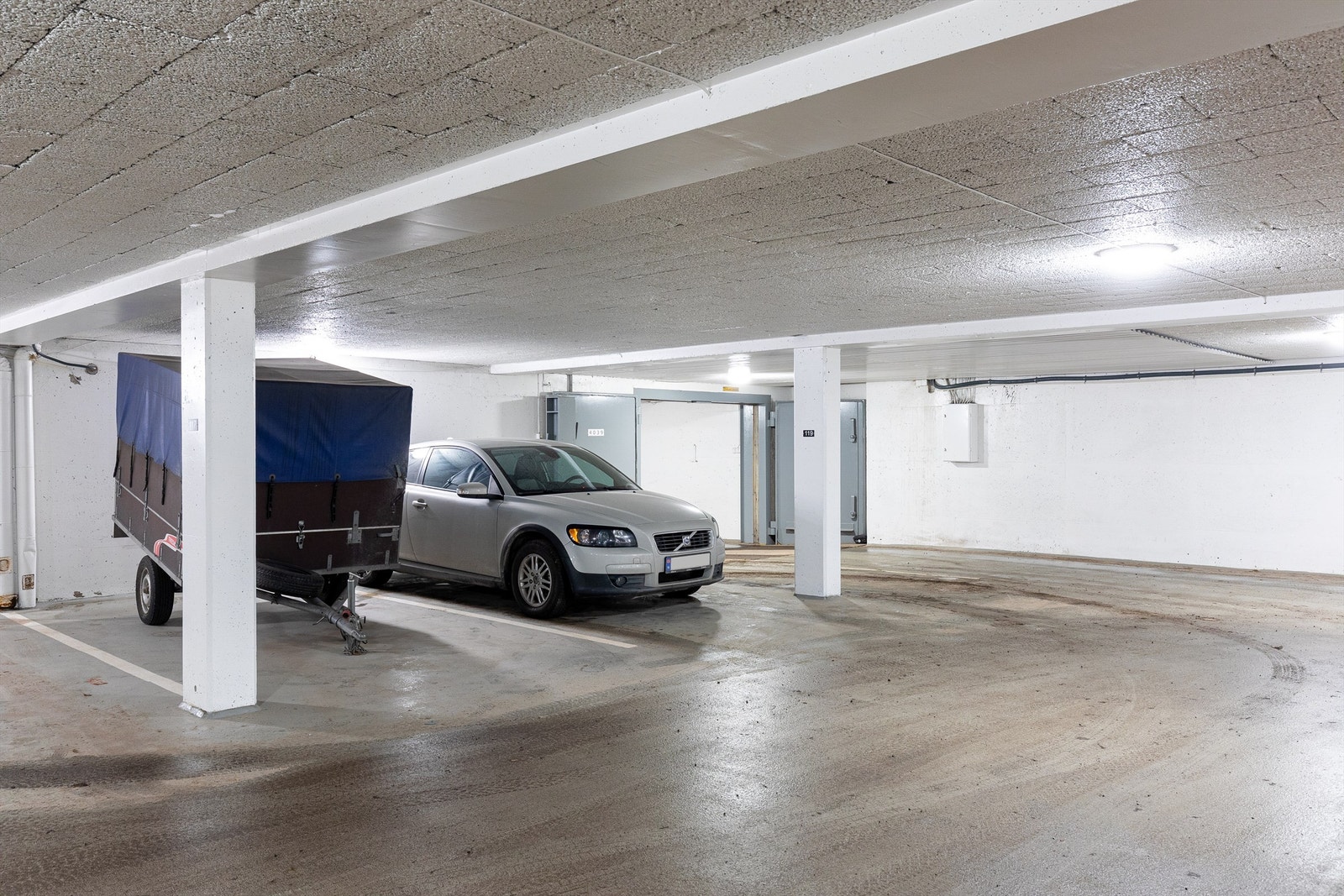 Garasjeplass nr.119 i lukket anlegg Galleribilde