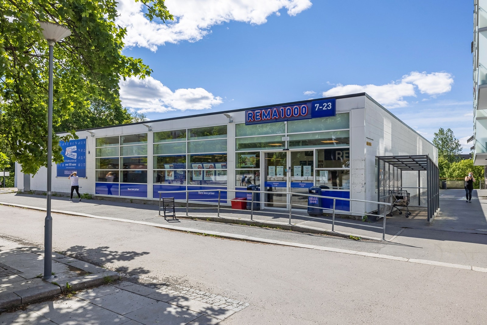 Dagligvarehandelen kan gjøres rett utenfor døra Galleribilde