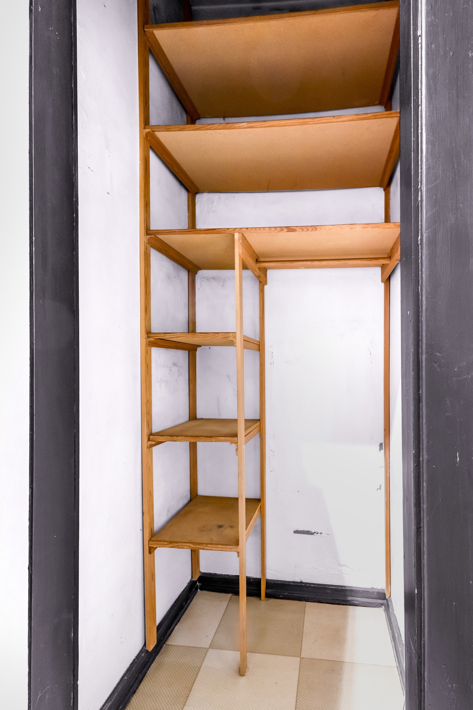 Integrert bod på ca. 1kvm i gangen Galleribilde