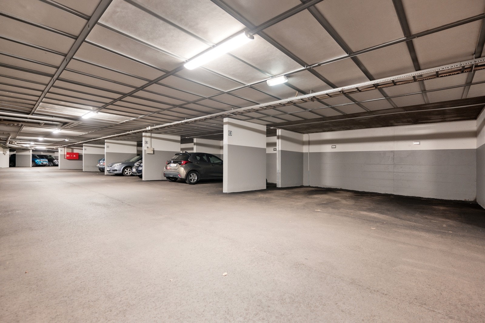 Leiligheten disponerer en garasjeplass i felles lukket anlegg. Galleribilde