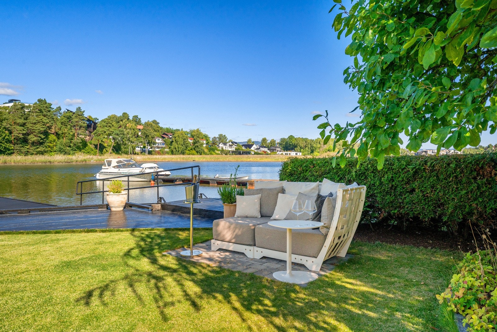 Her bor man tilbaketrukket til i rolige og usjenerte omgivelser. Galleribilde