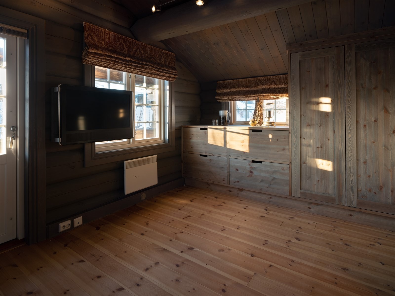 Soverom 1 i 2. etg - kan også brukes som stue Galleribilde