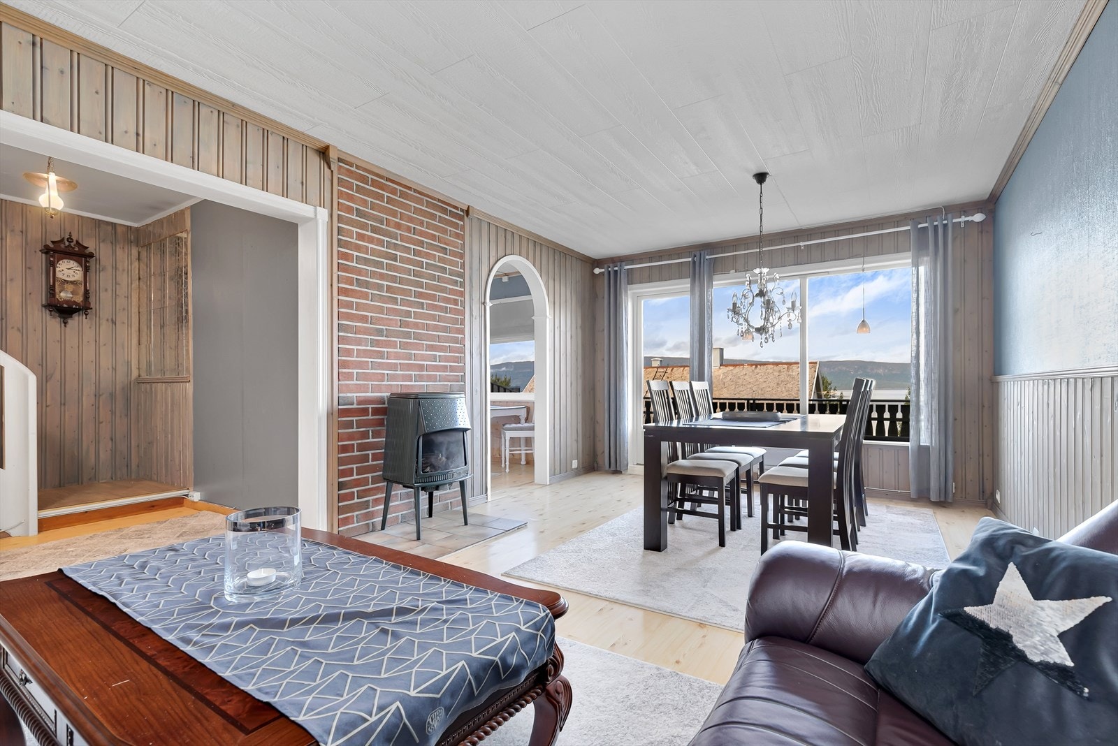 Lys stue! Galleribilde