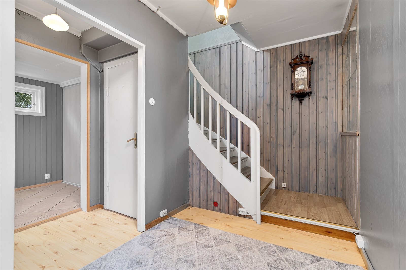 Trapperom opp mot 2.etasje Galleribilde