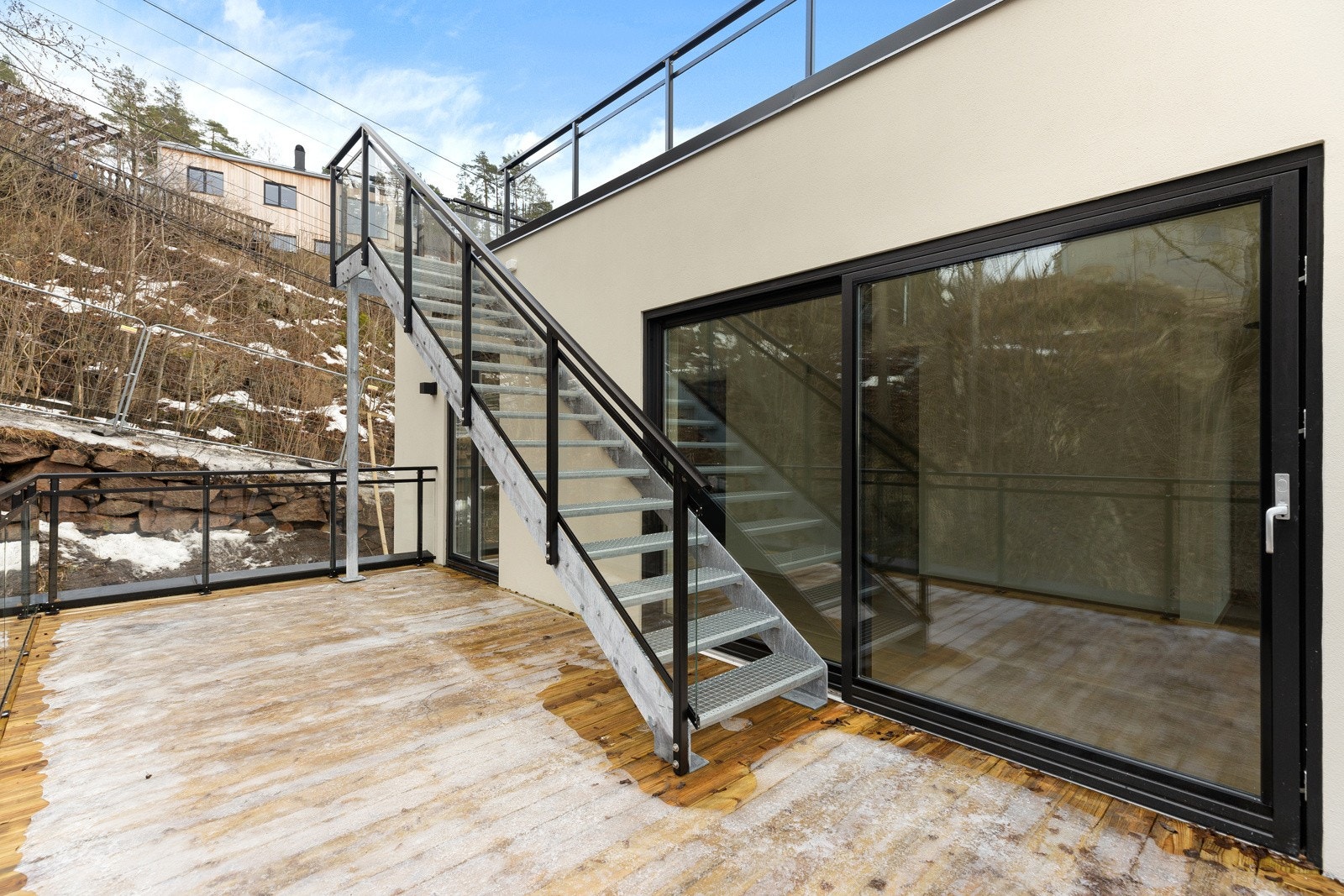 Terrasse i 2. etg. med trapp til takterrasse Galleribilde