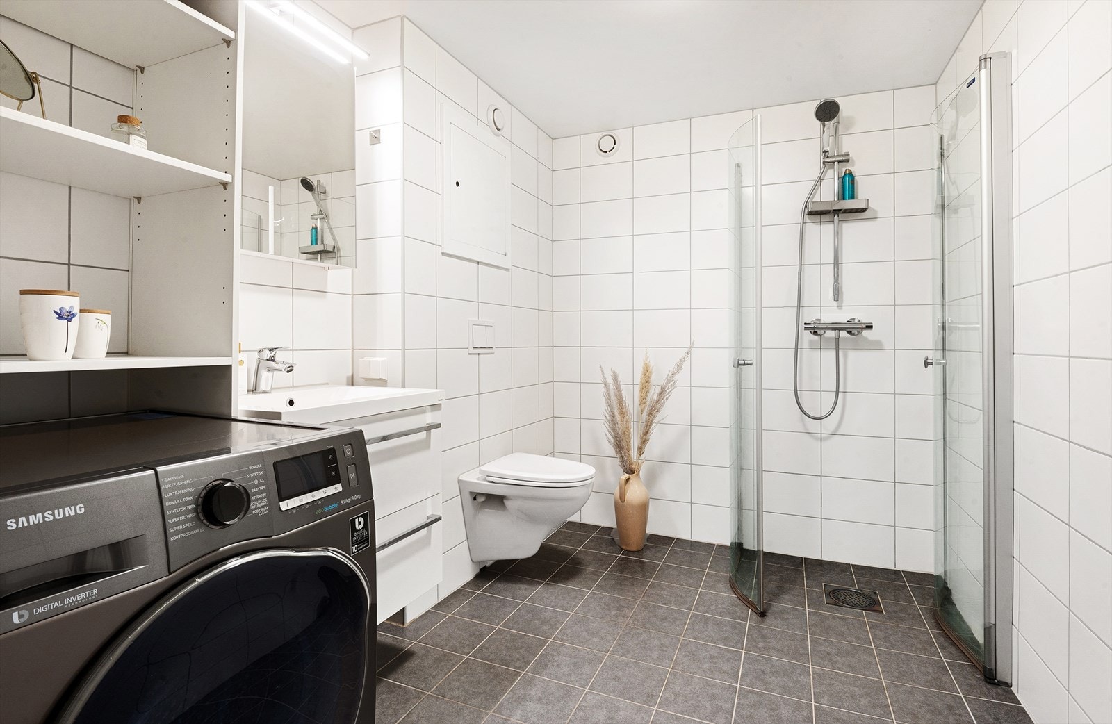 Baderom tilknyttet hovedsoverommet Galleribilde