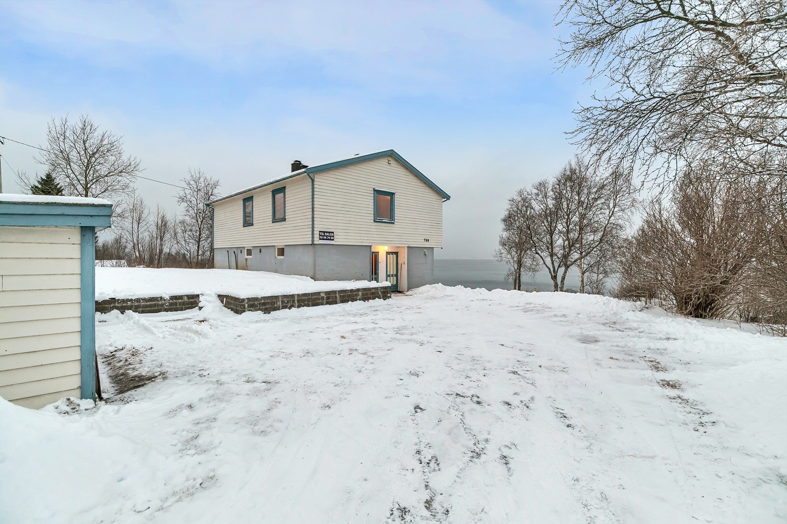 Flott eiendom som er et rimelig utgangspunkt for deg som vil skape ditt eget hjem. ta kontakt med megler for visning! Galleribilde