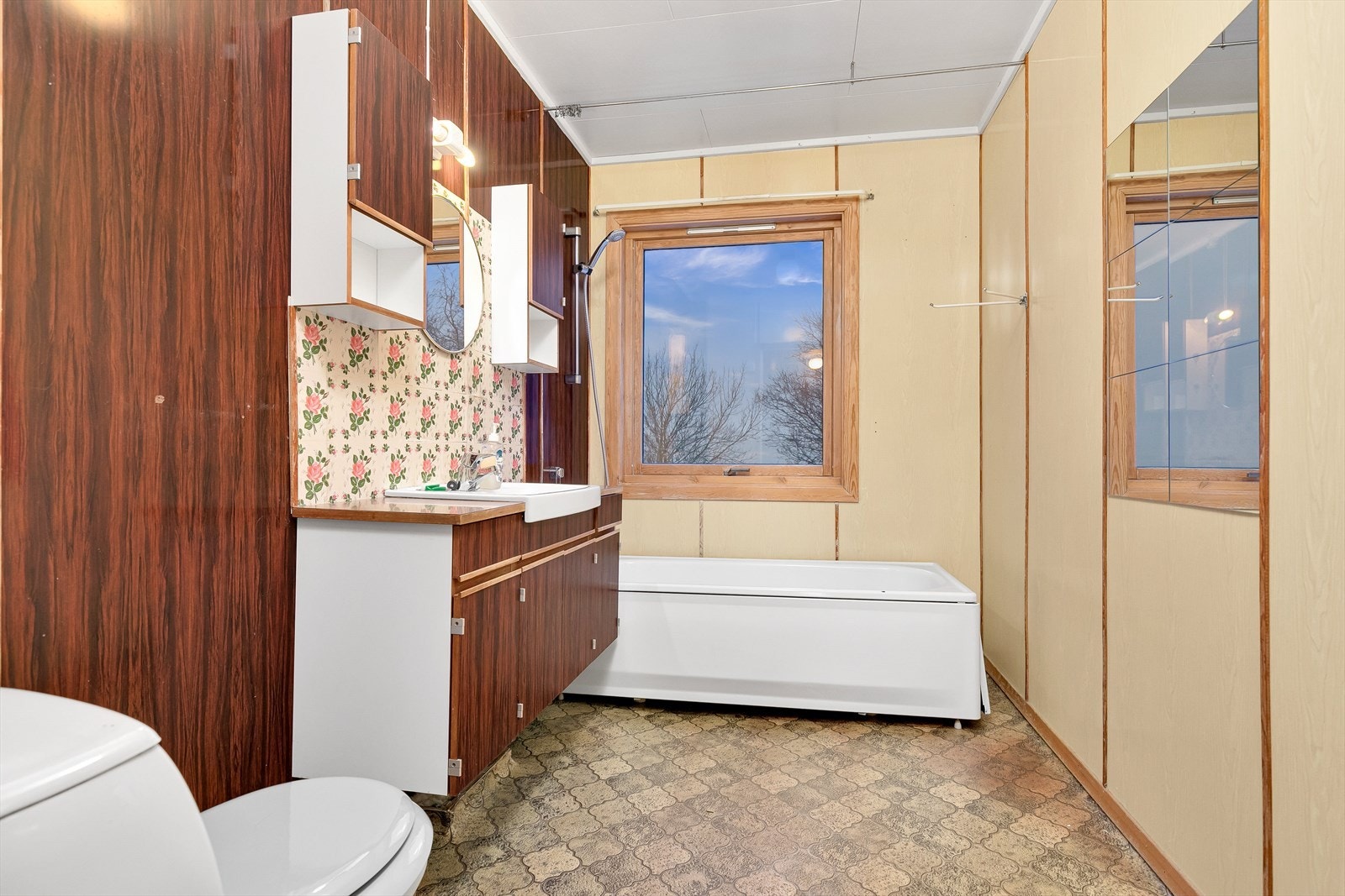 Hovedplan - Bad fra byggeår. Galleribilde