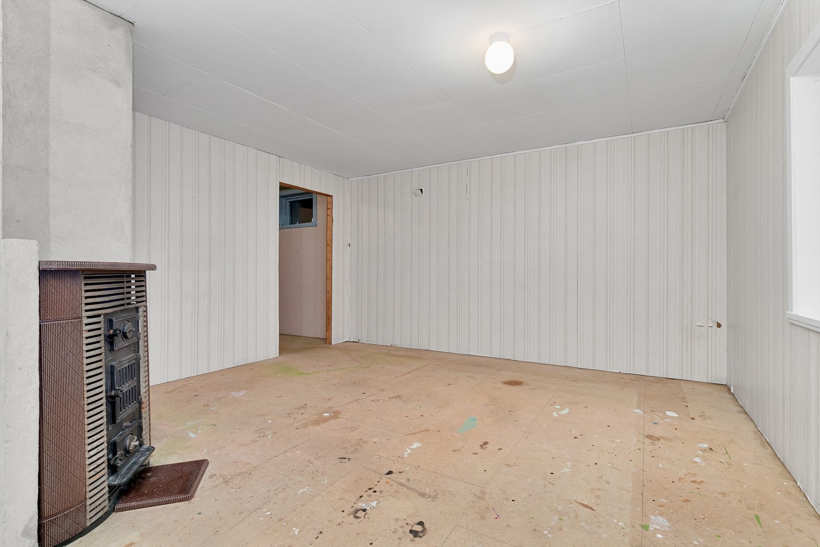 Kjellerstuen trenger nye overflater. Galleribilde