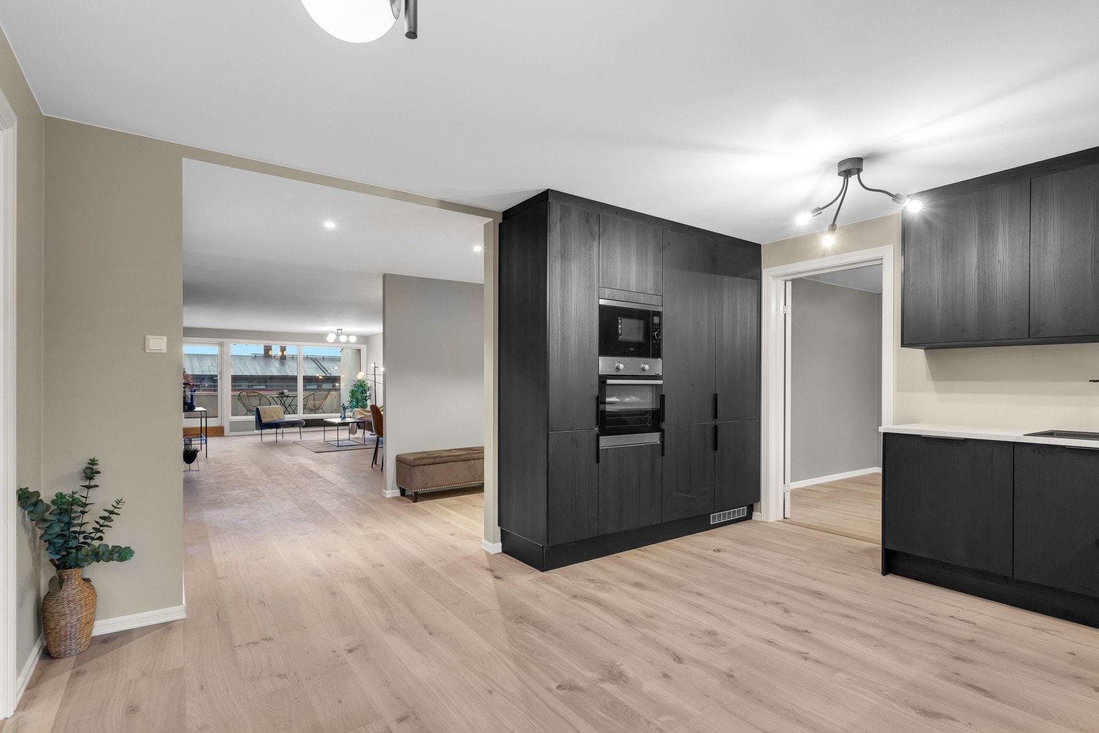 Videre får du et lekkert kjøkken fra HTH. Galleribilde