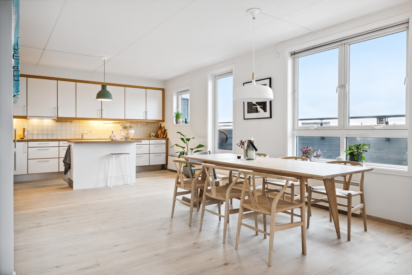 Pen kjøkkeninnredning fra Norema. Galleribilde